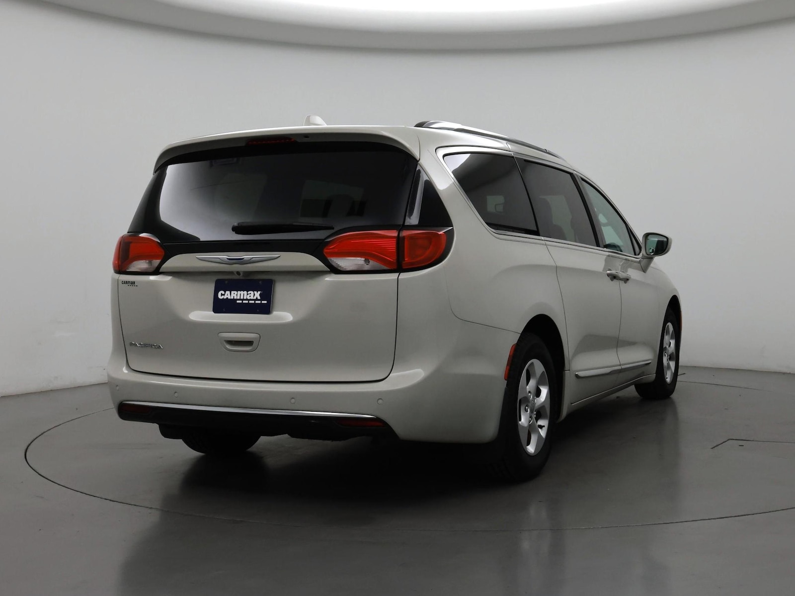 2017 Chrysler Pacifica Touring-L Plus - Photo 9