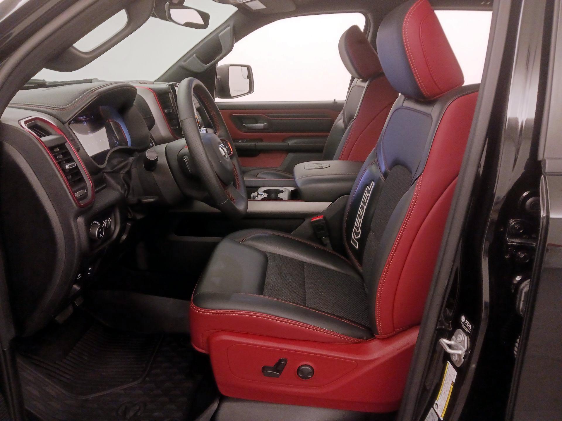 Thumbnail: 2025 RAM 1500 - 11