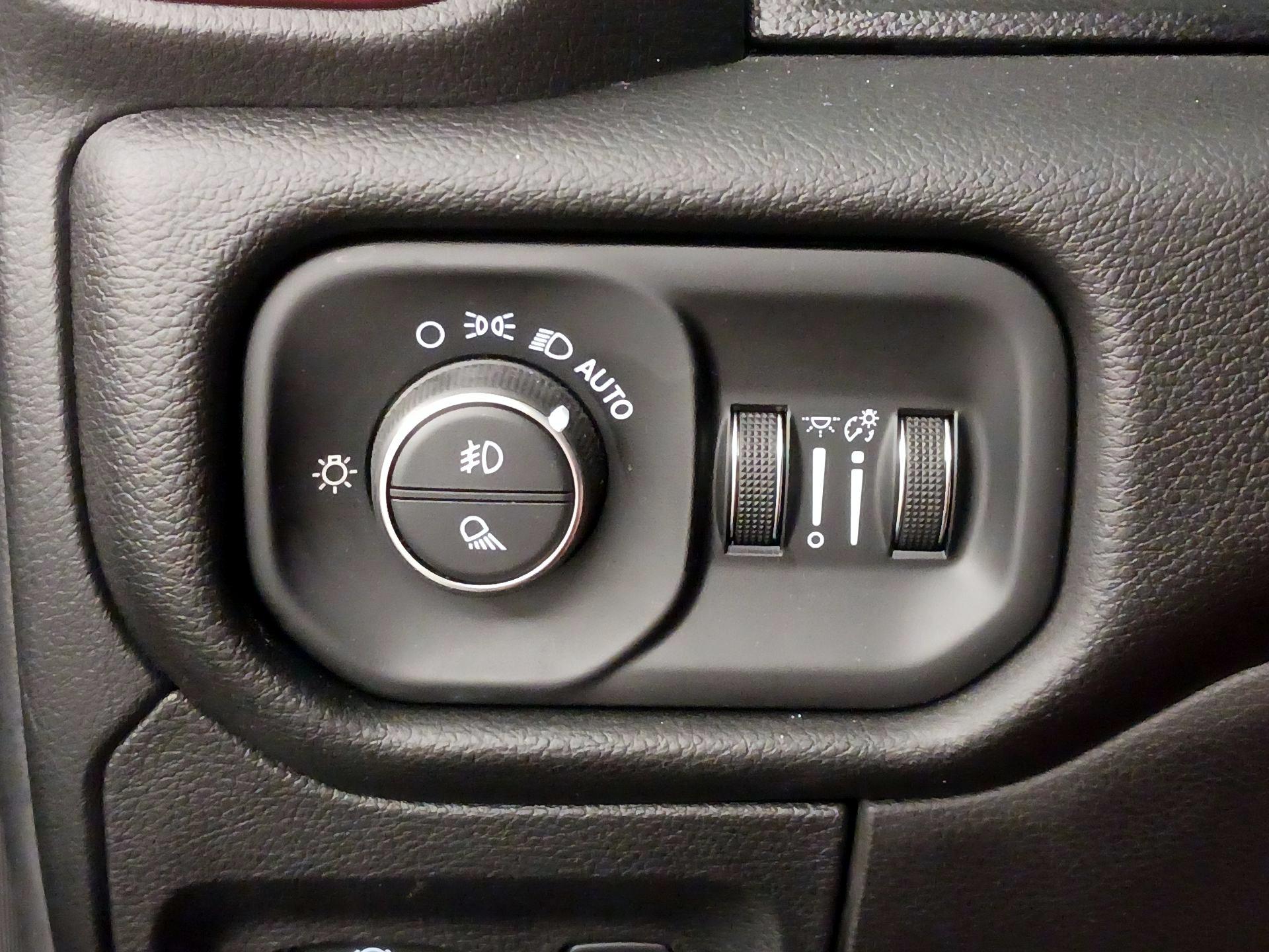 Thumbnail: 2025 RAM 1500 - 13