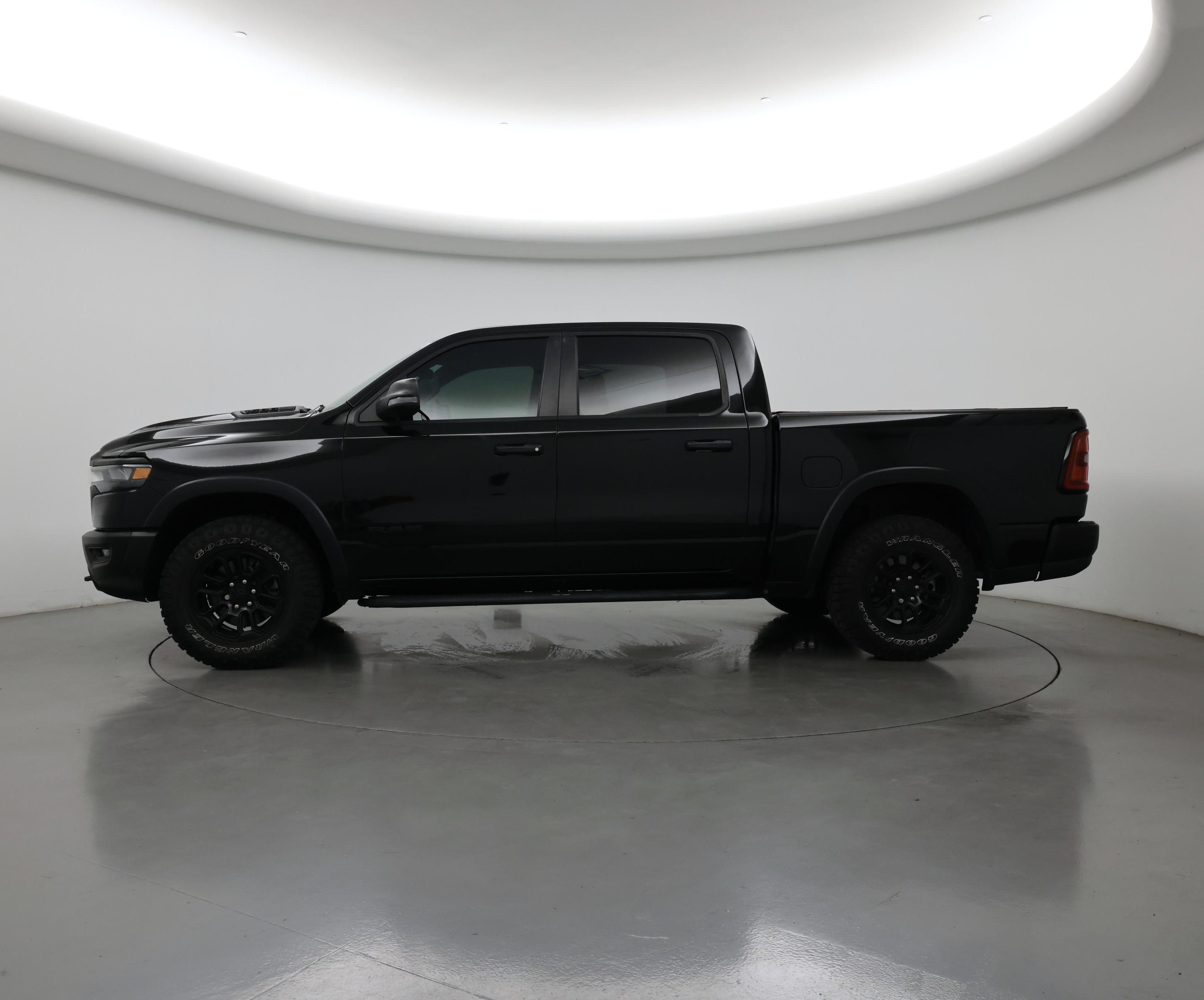 Thumbnail: 2025 RAM 1500 - 3