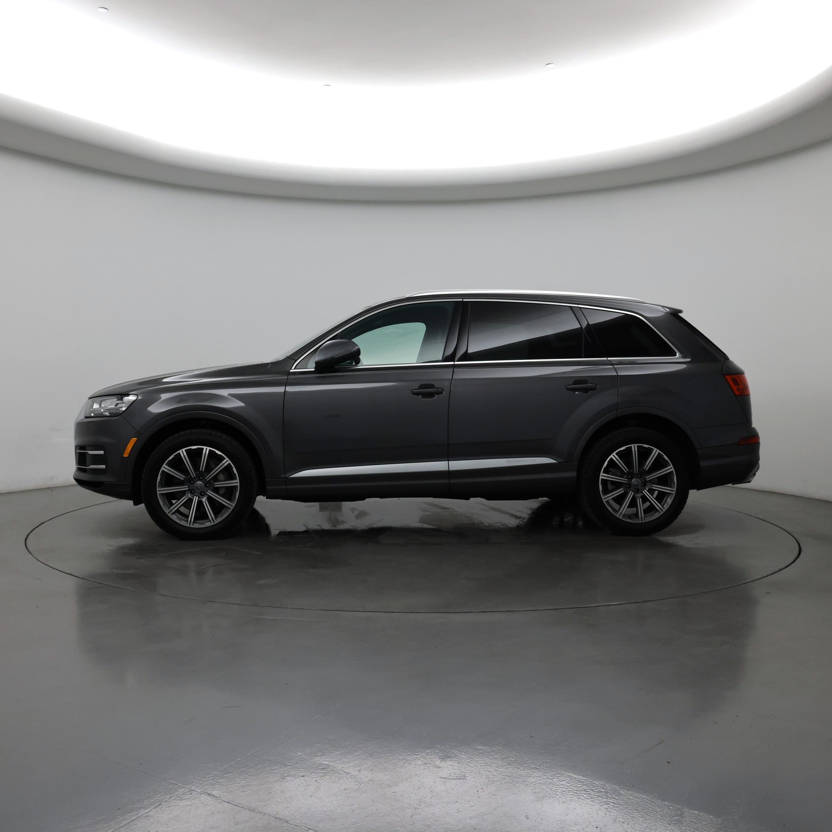Thumbnail: 2018 Audi Q7 - 3