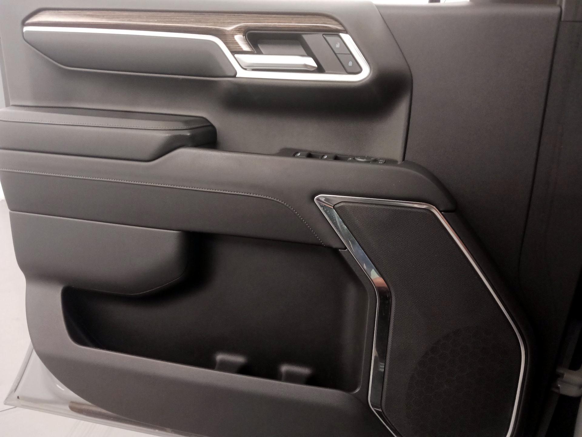 Thumbnail: 2024 GMC Sierra 1500 - 12