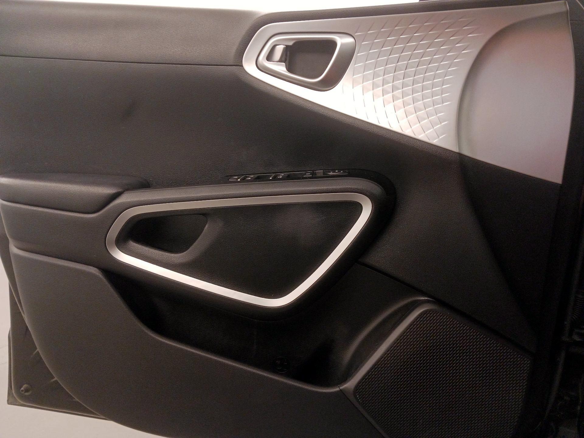 Thumbnail: 2021 Kia Soul - 12