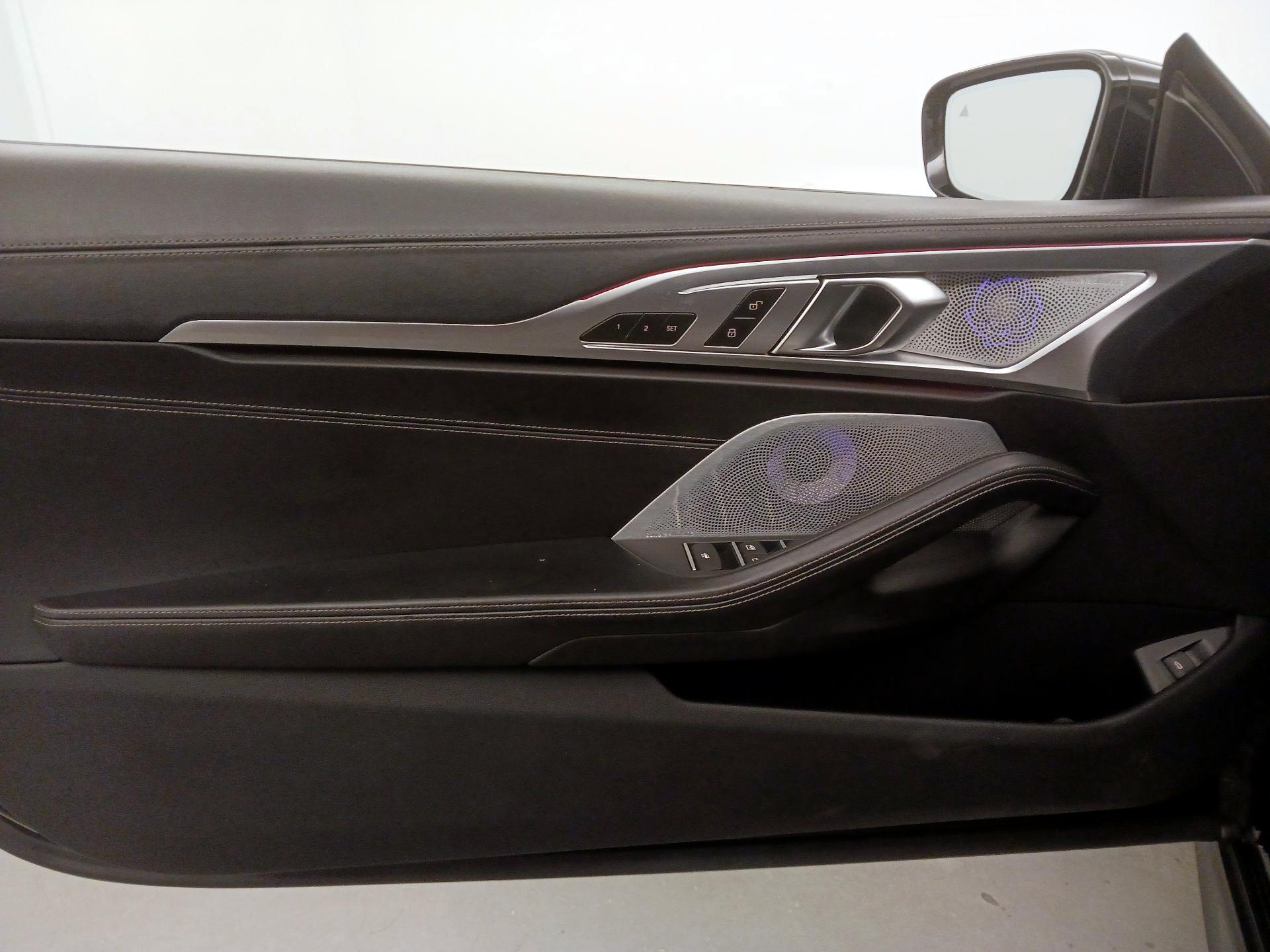 Thumbnail: 2022 BMW 8 Series - 12