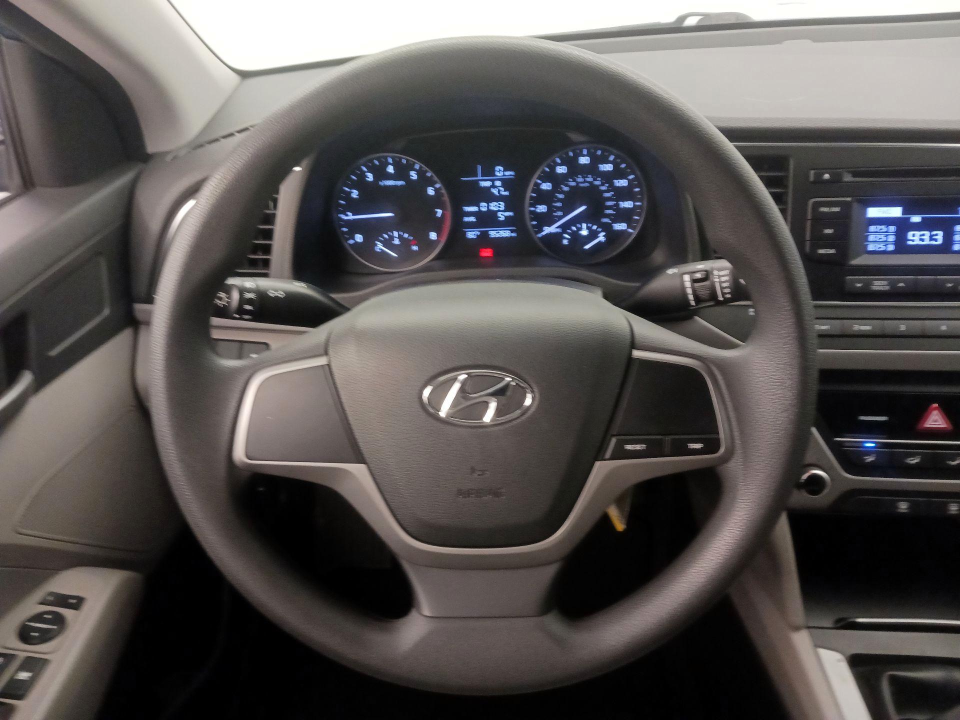 Thumbnail: 2017 Hyundai Elantra - 10