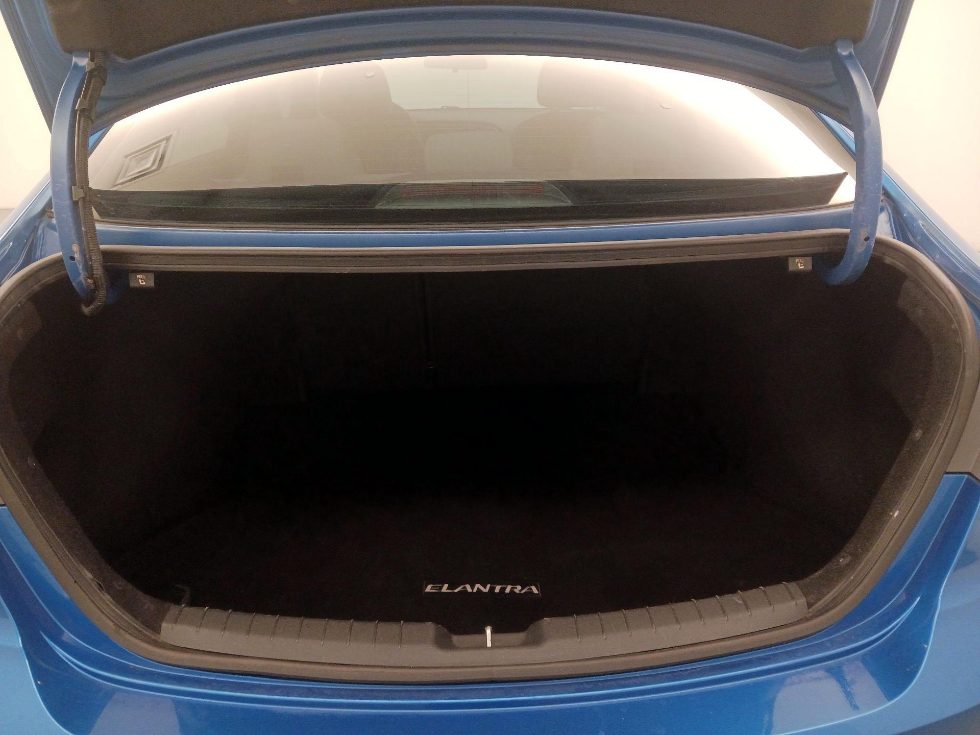 Thumbnail: 2017 Hyundai Elantra - 19