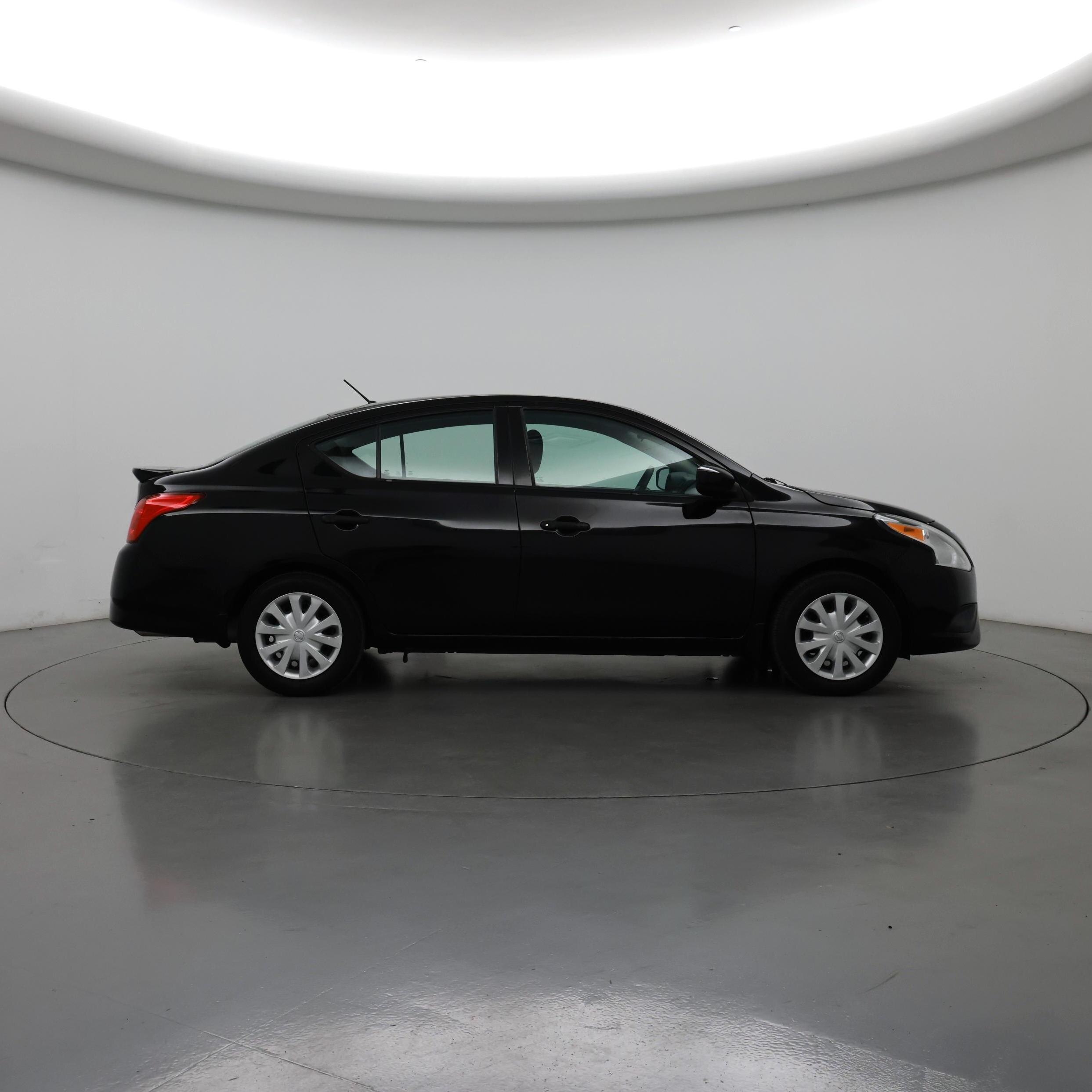 Thumbnail: 2019 Nissan Versa - 7
