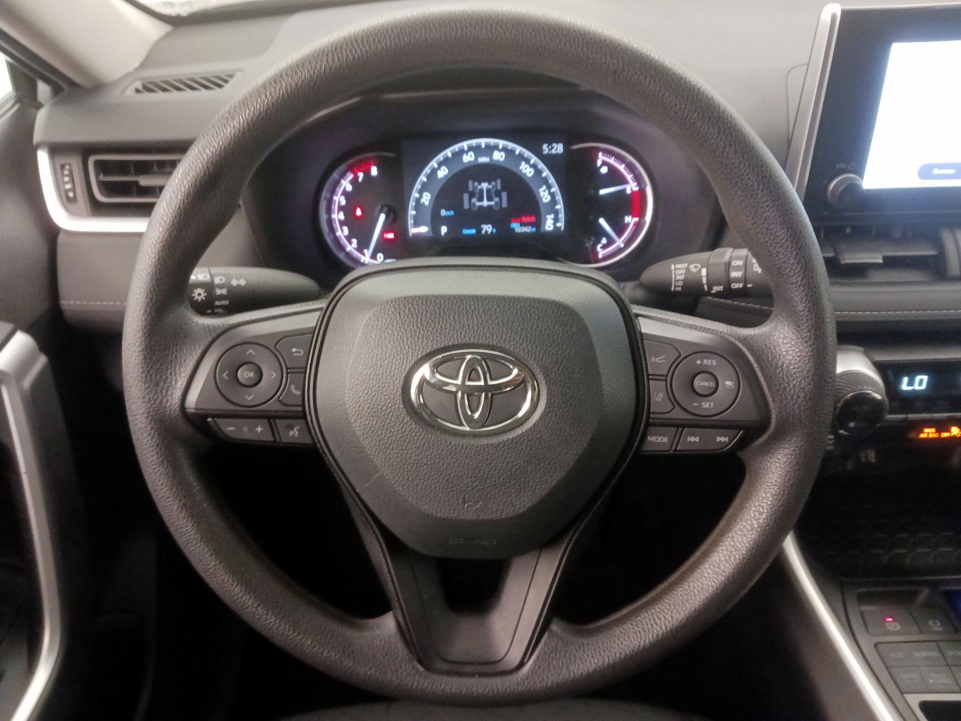 Thumbnail: 2024 Toyota RAV4 - 10