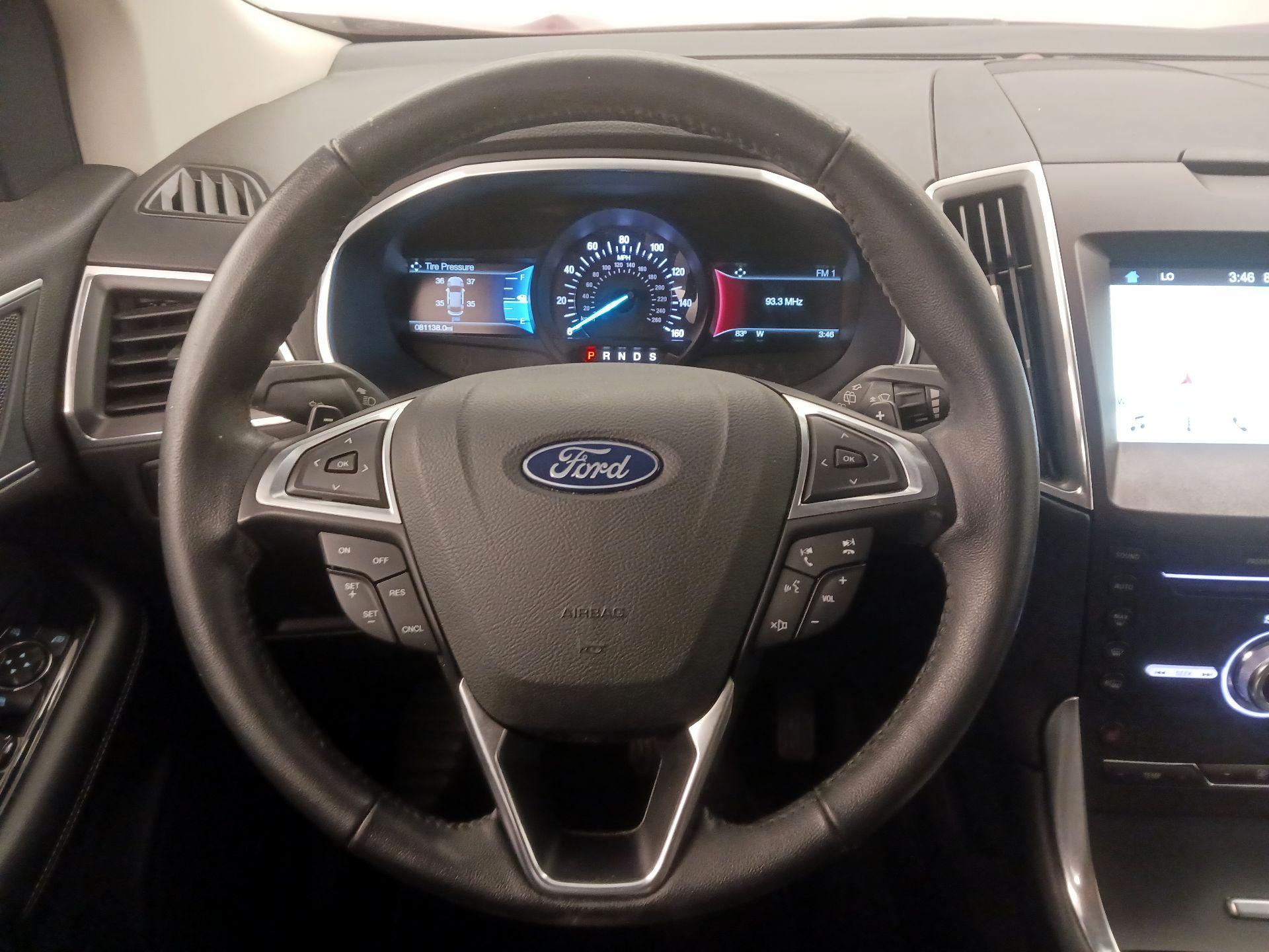 Thumbnail: 2018 Ford Edge - 10