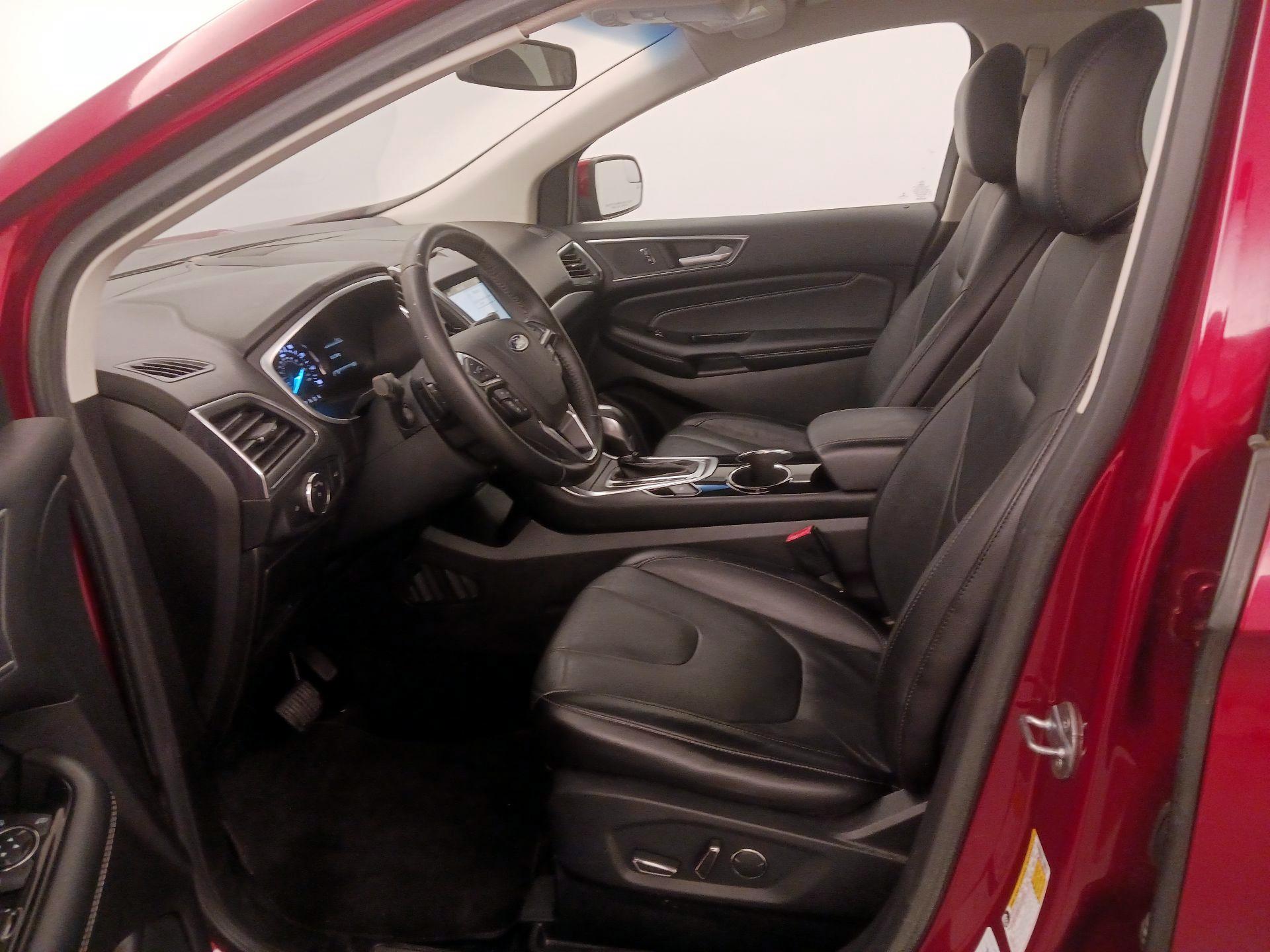 Thumbnail: 2018 Ford Edge - 11
