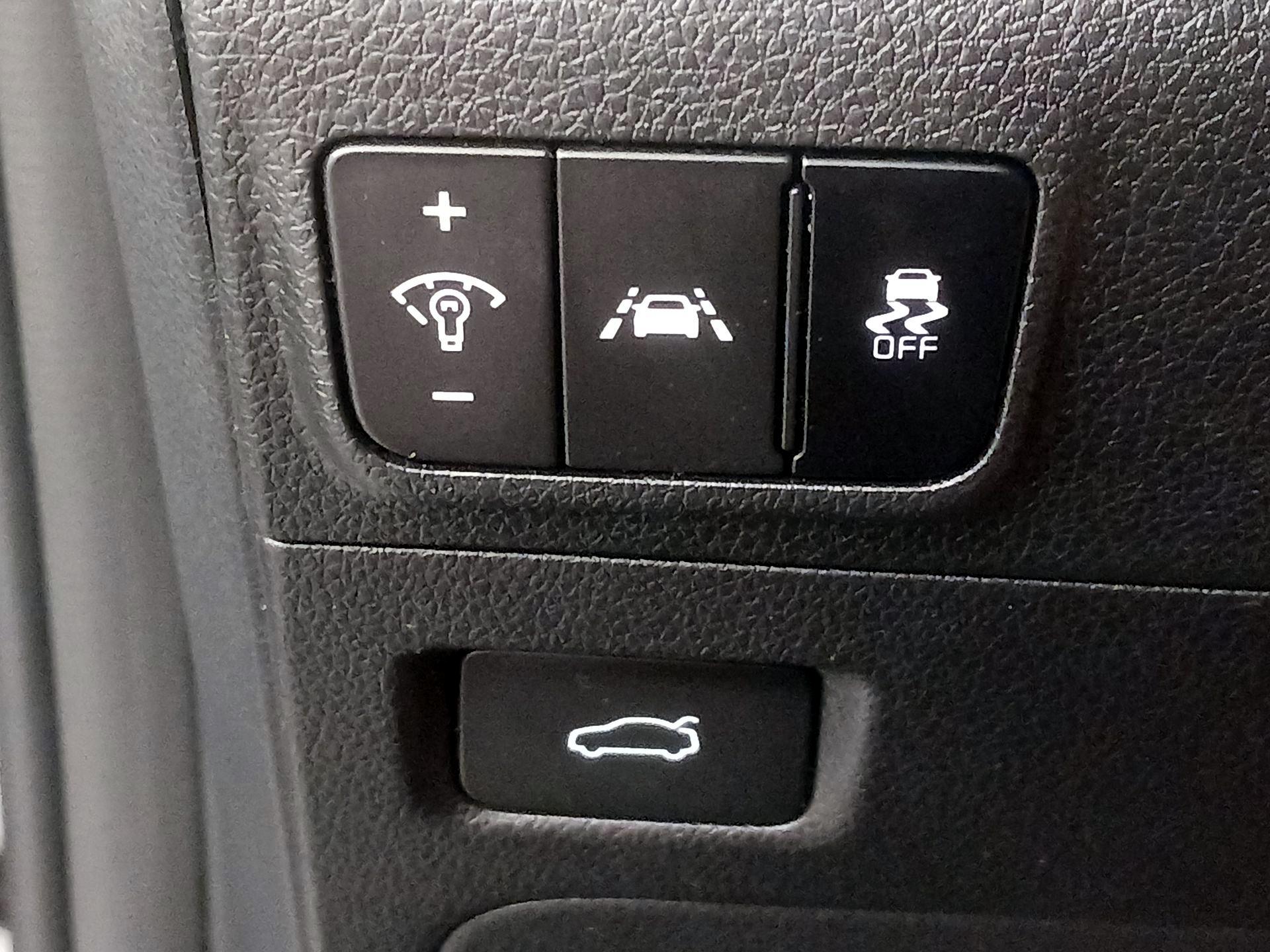 Thumbnail: 2021 Kia K5 - 13