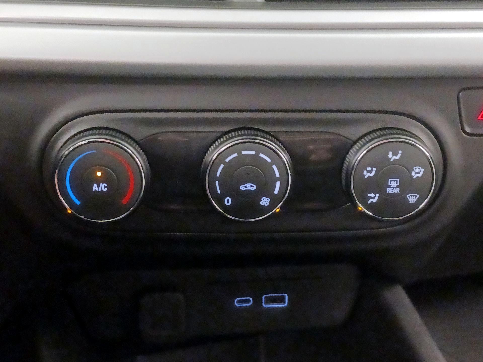 Thumbnail: 2026 Chevrolet Trax - 16