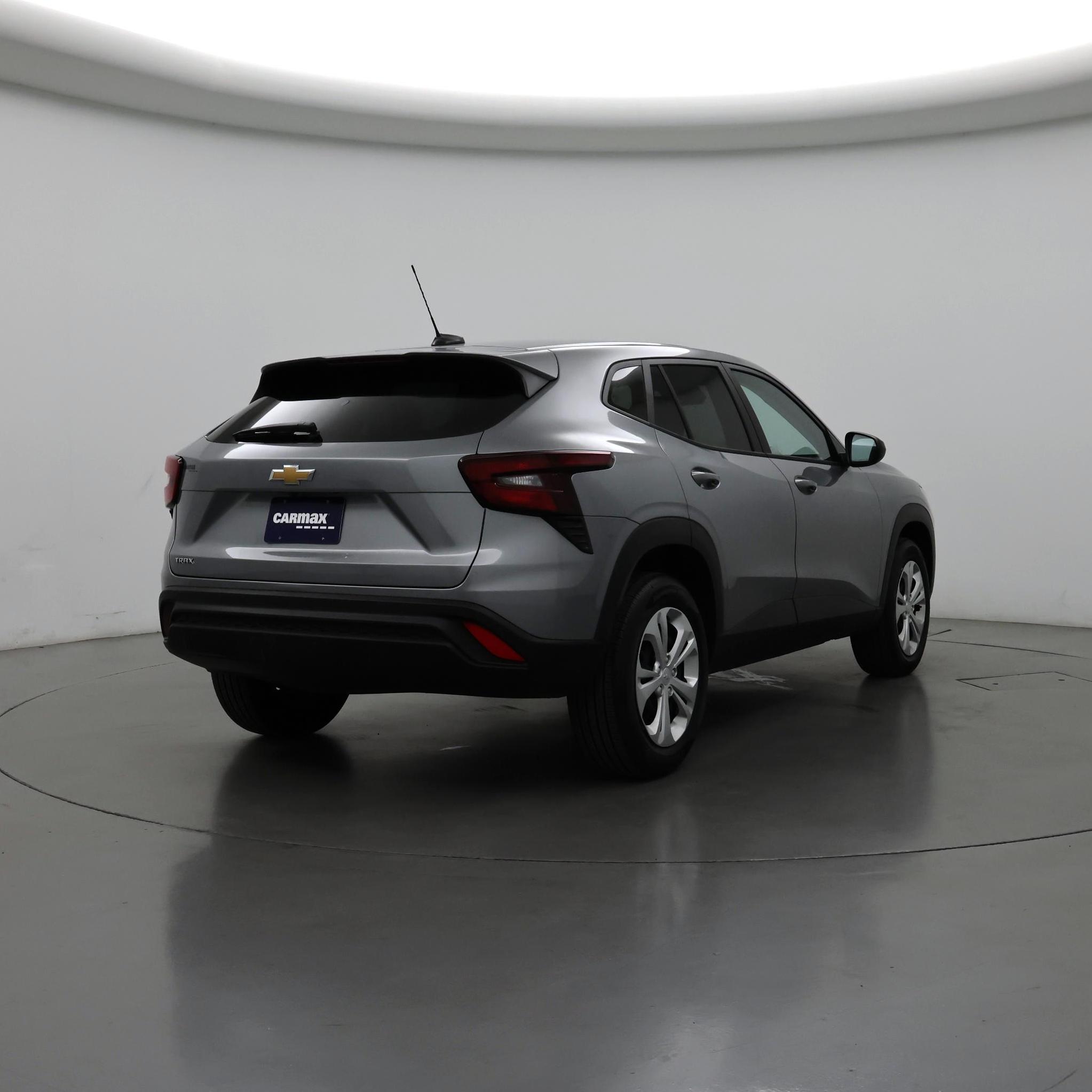 Thumbnail: 2026 Chevrolet Trax - 8