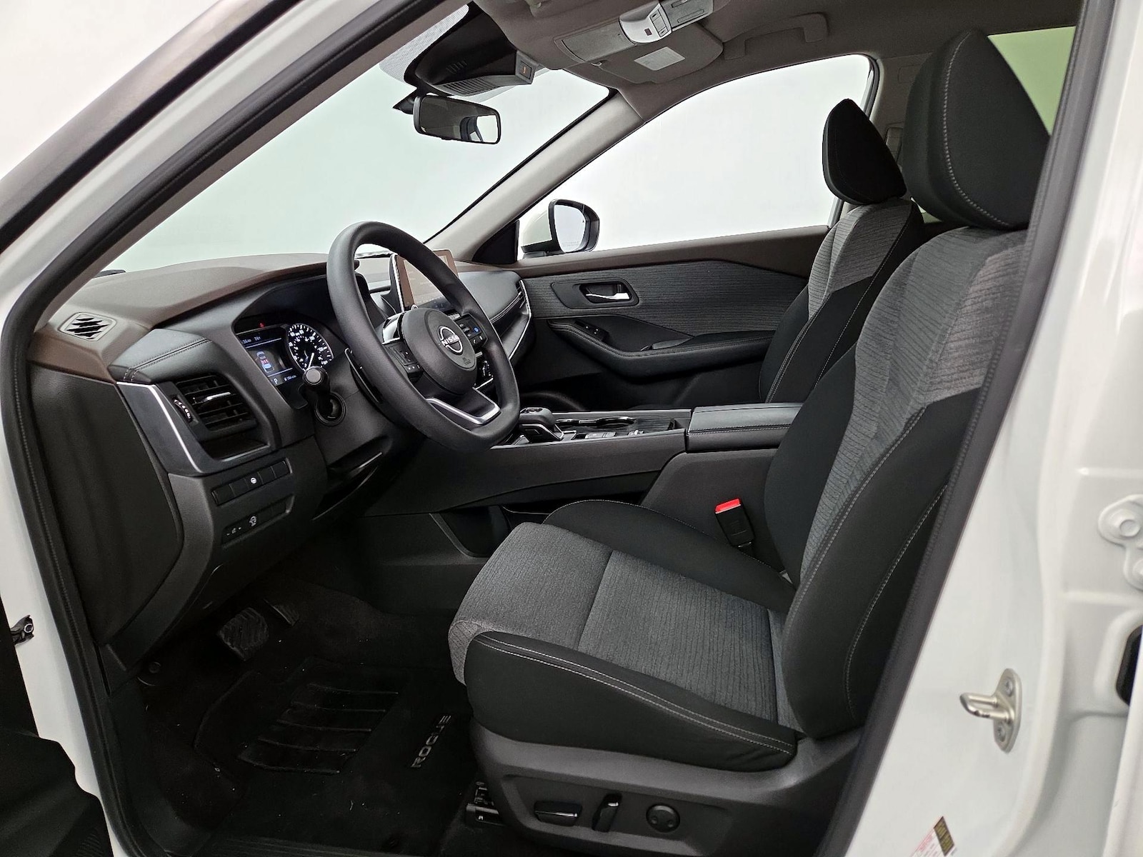Power Seat(s) & Side Airbags