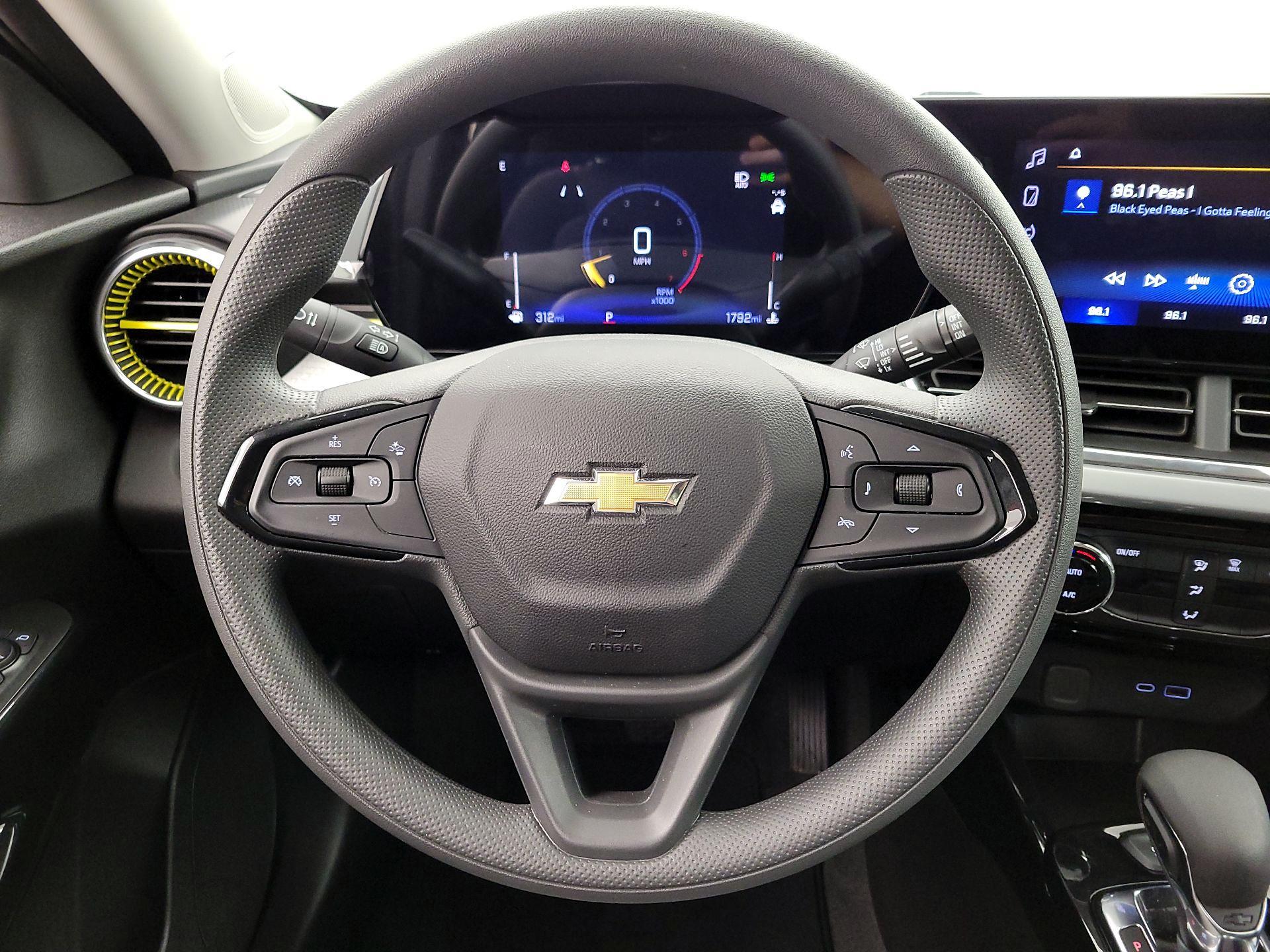 Thumbnail: 2026 Chevrolet Trax - 10