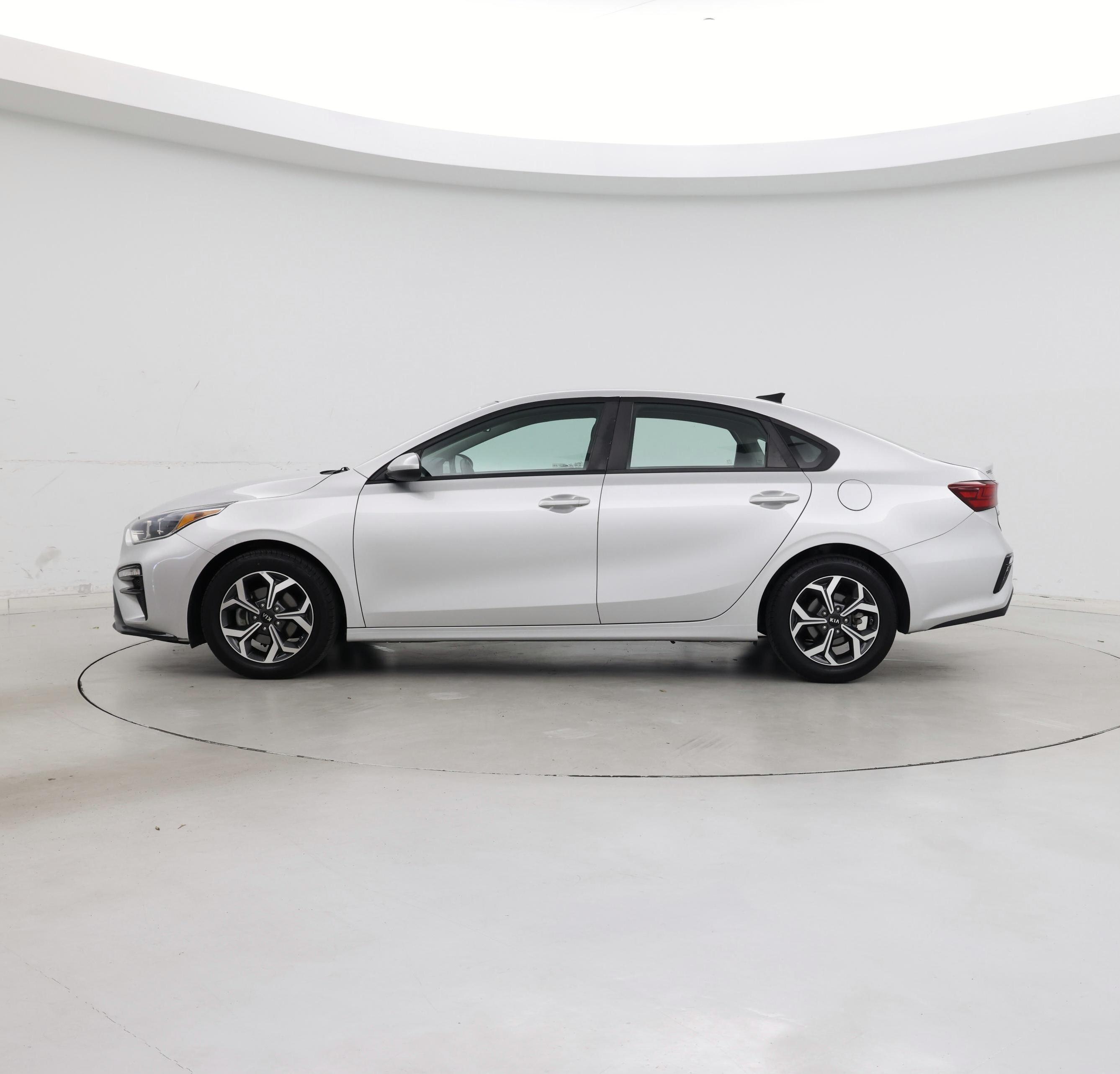 Thumbnail: 2019 Kia Forte - 3