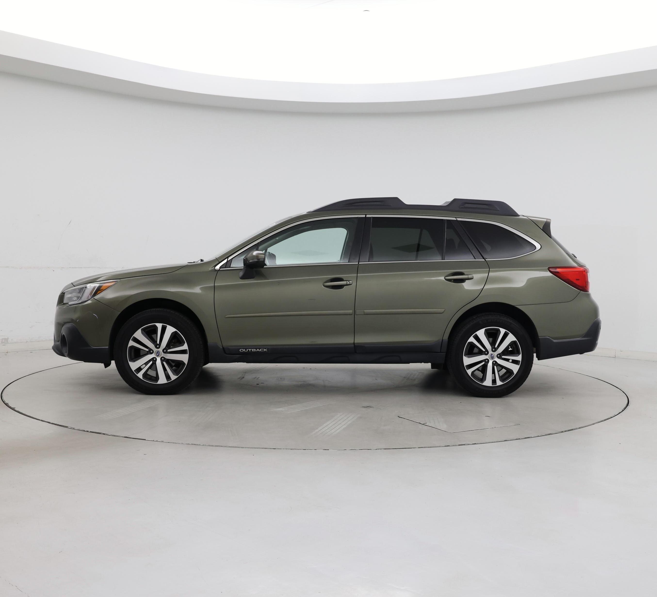 Thumbnail: 2019 Subaru Outback - 3