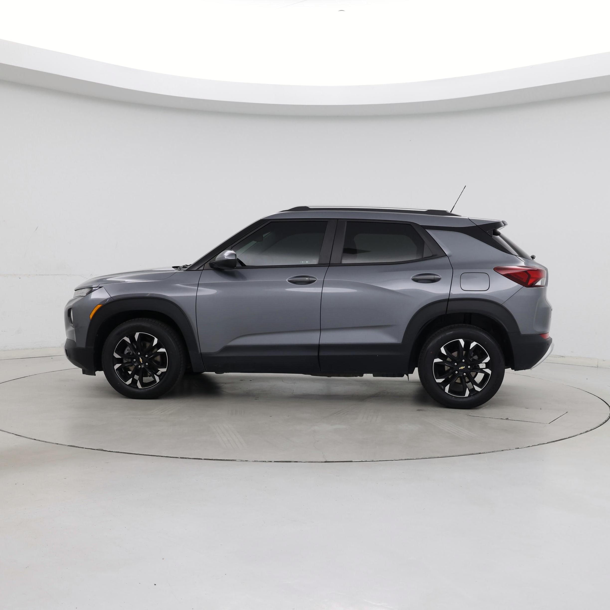 Thumbnail: 2022 Chevrolet TrailBlazer - 3