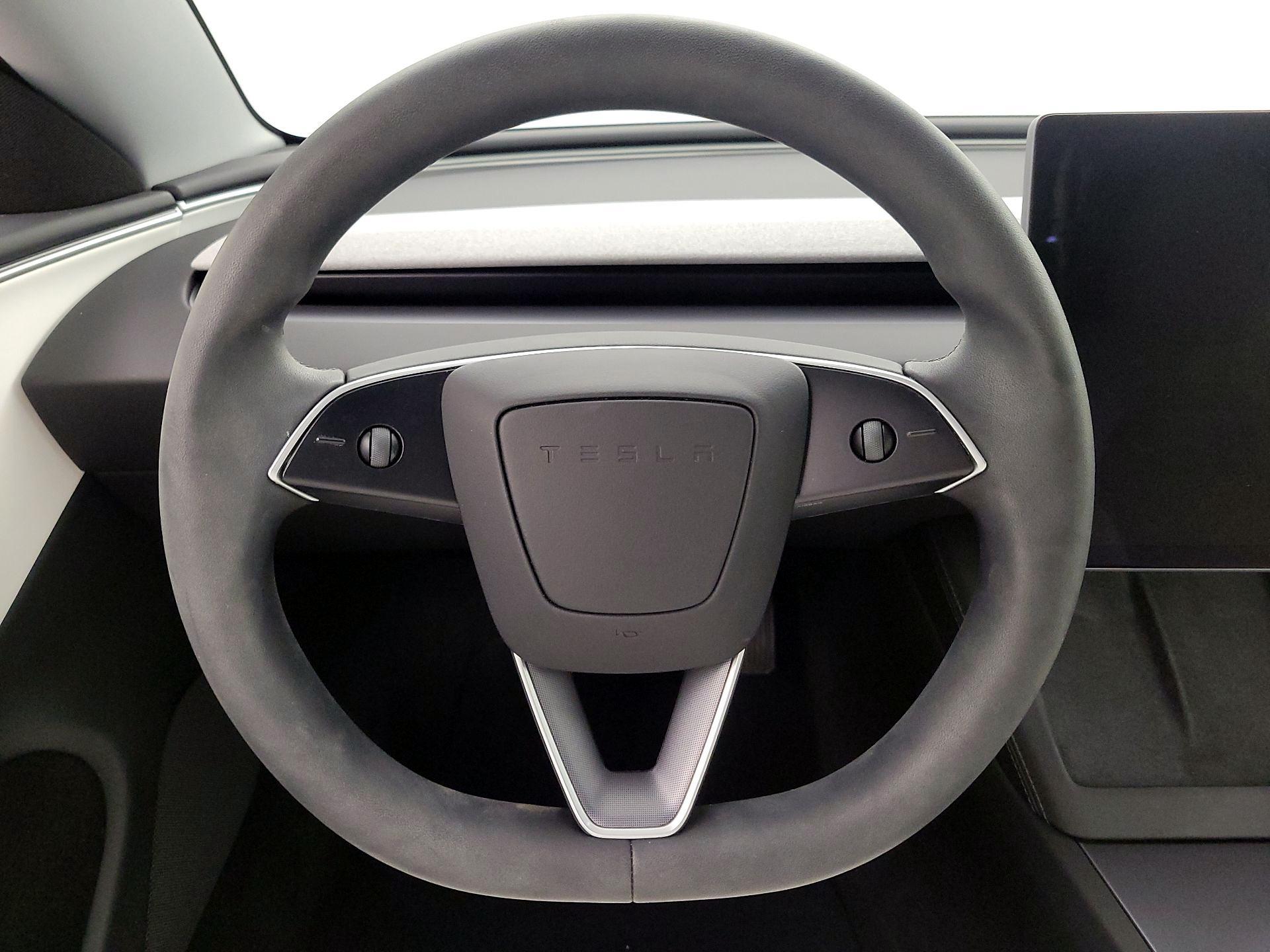 Thumbnail: 2025 Tesla Model 3 - 10