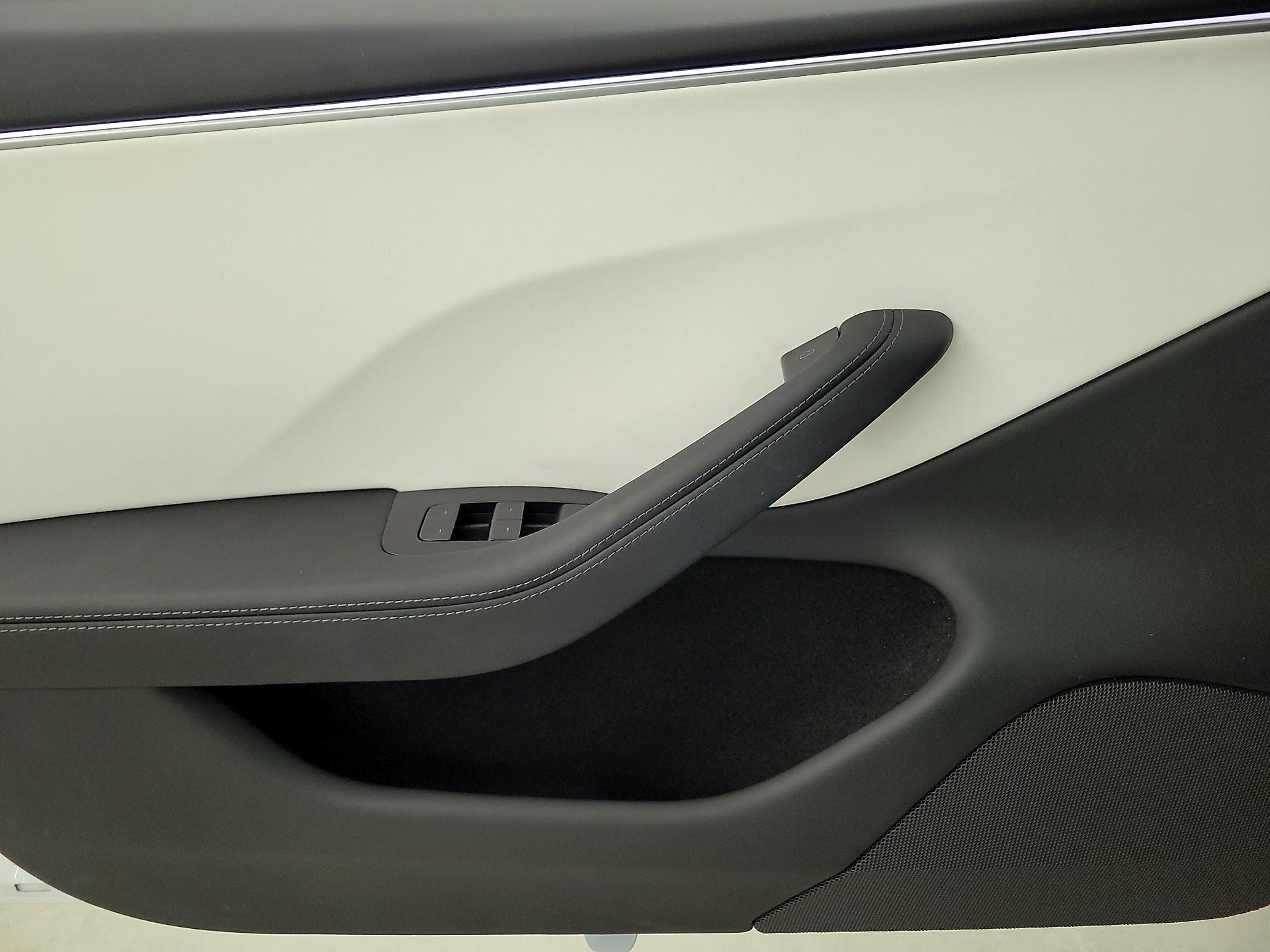 Thumbnail: 2025 Tesla Model 3 - 12