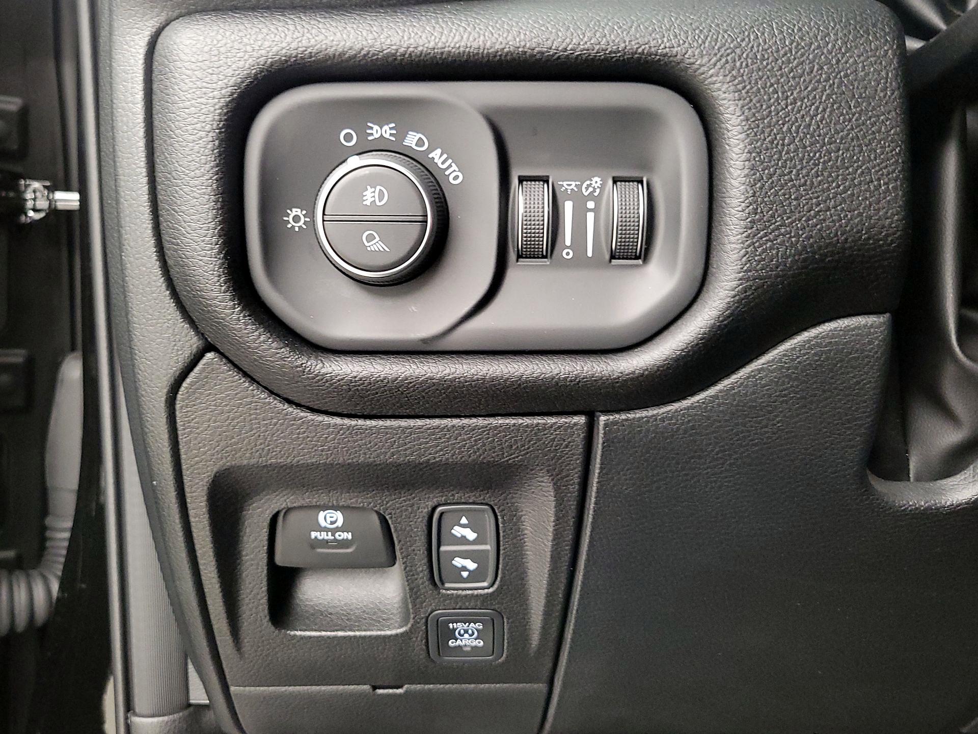 Thumbnail: 2026 RAM 1500 - 13