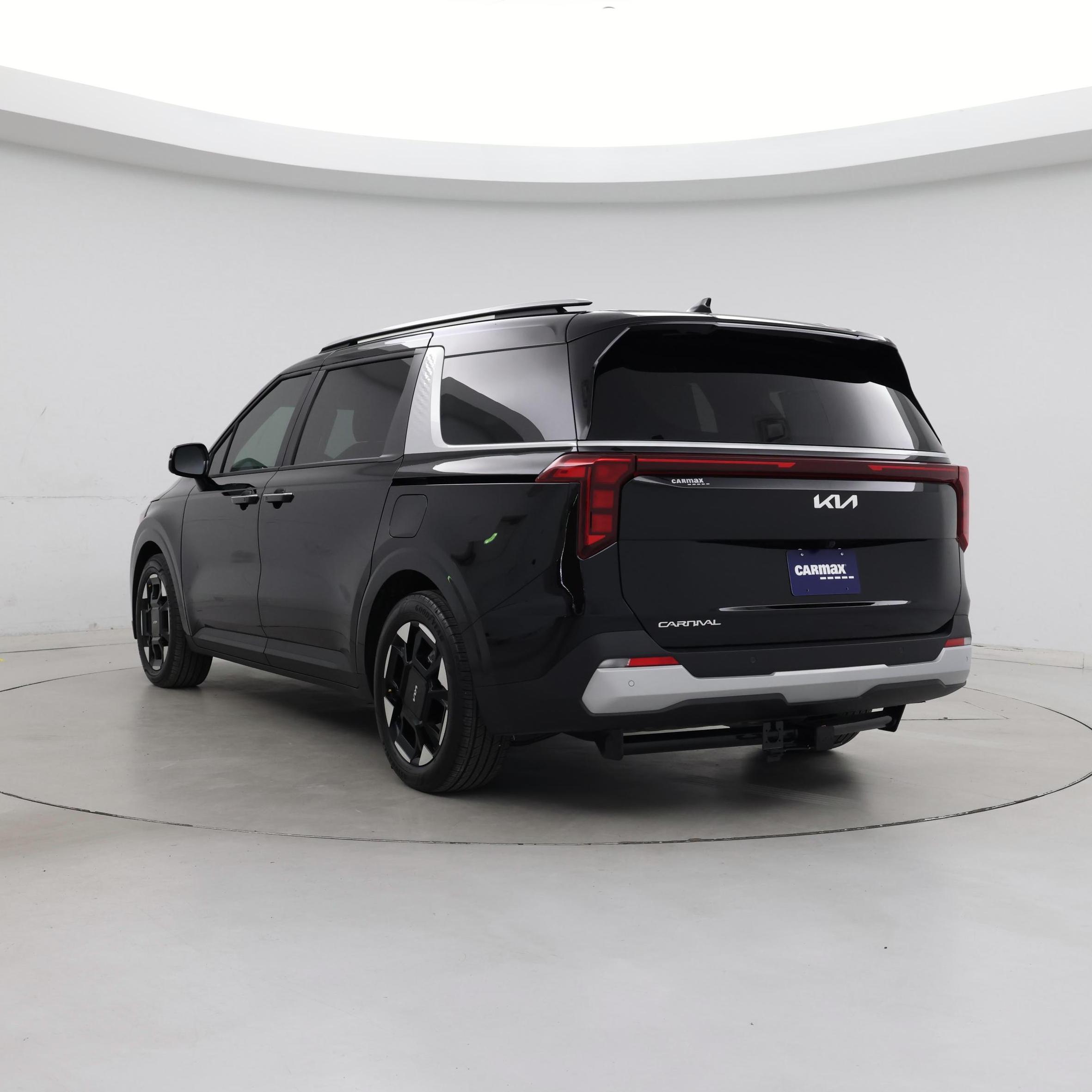 Thumbnail: 2025 Kia Carnival - 2