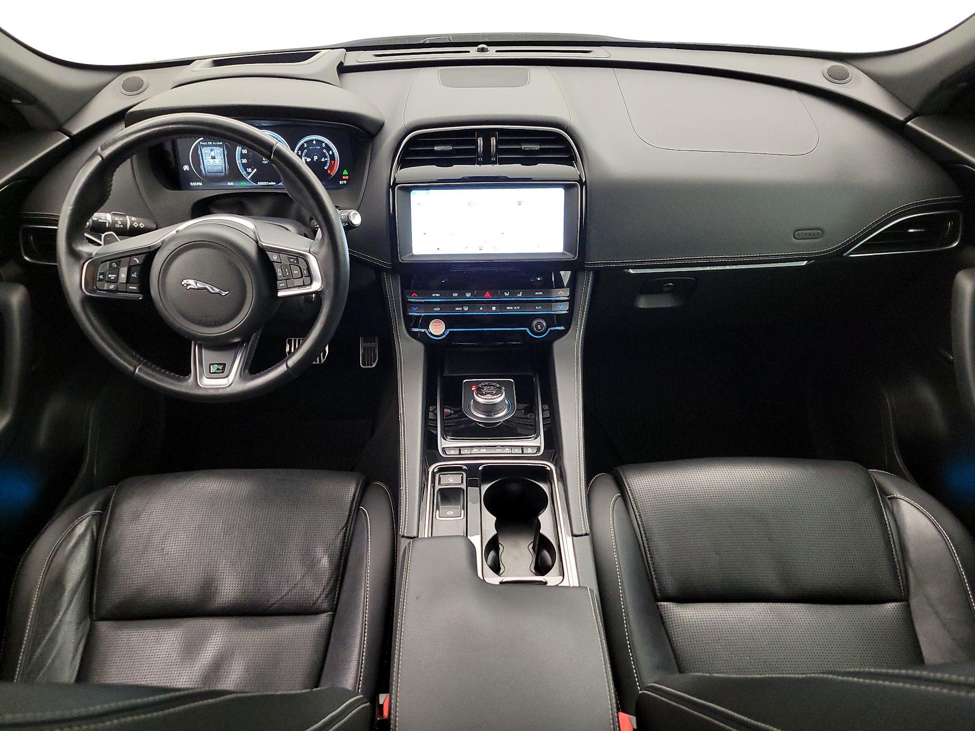 Thumbnail: 2018 Jaguar F-Pace - 9
