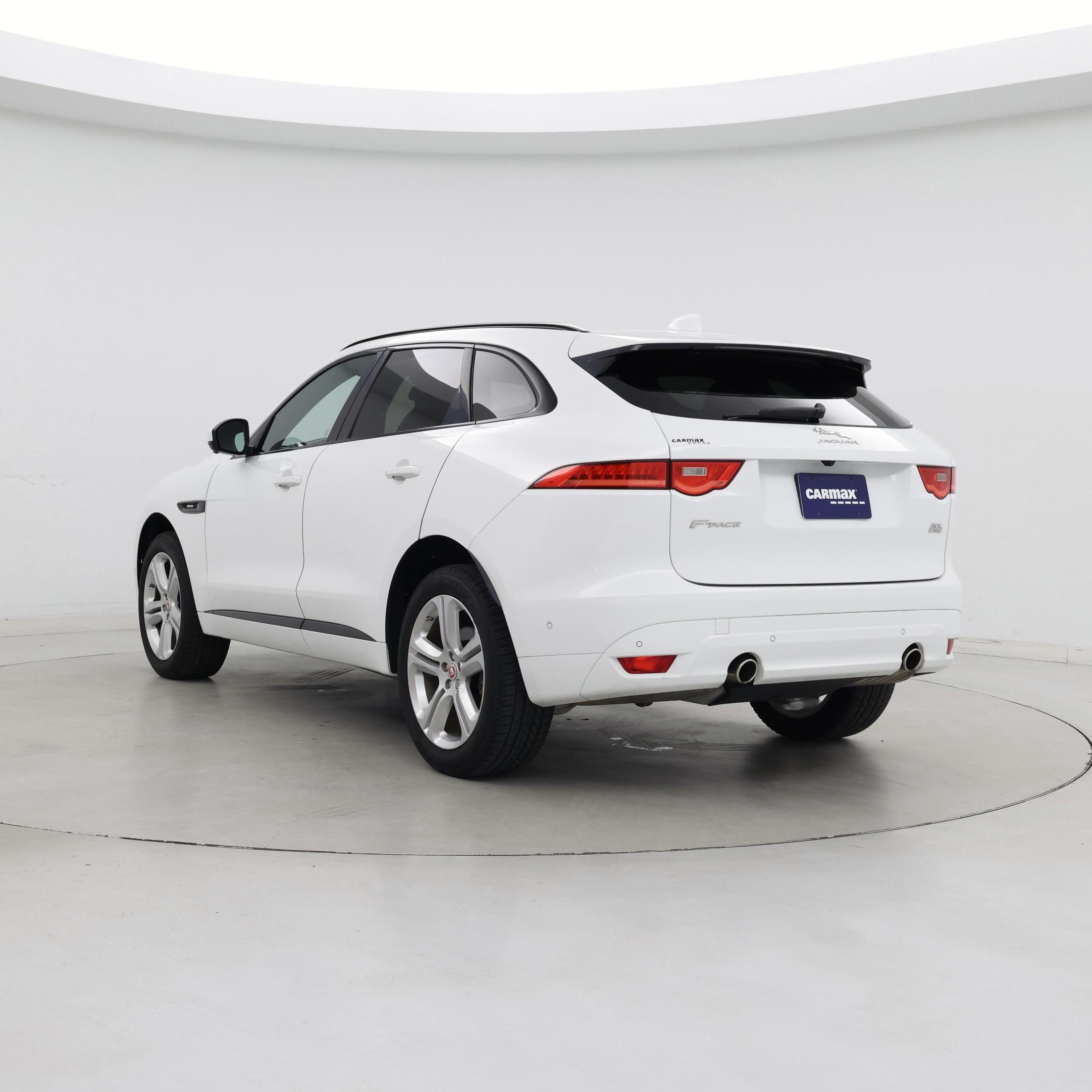 Thumbnail: 2018 Jaguar F-Pace - 2