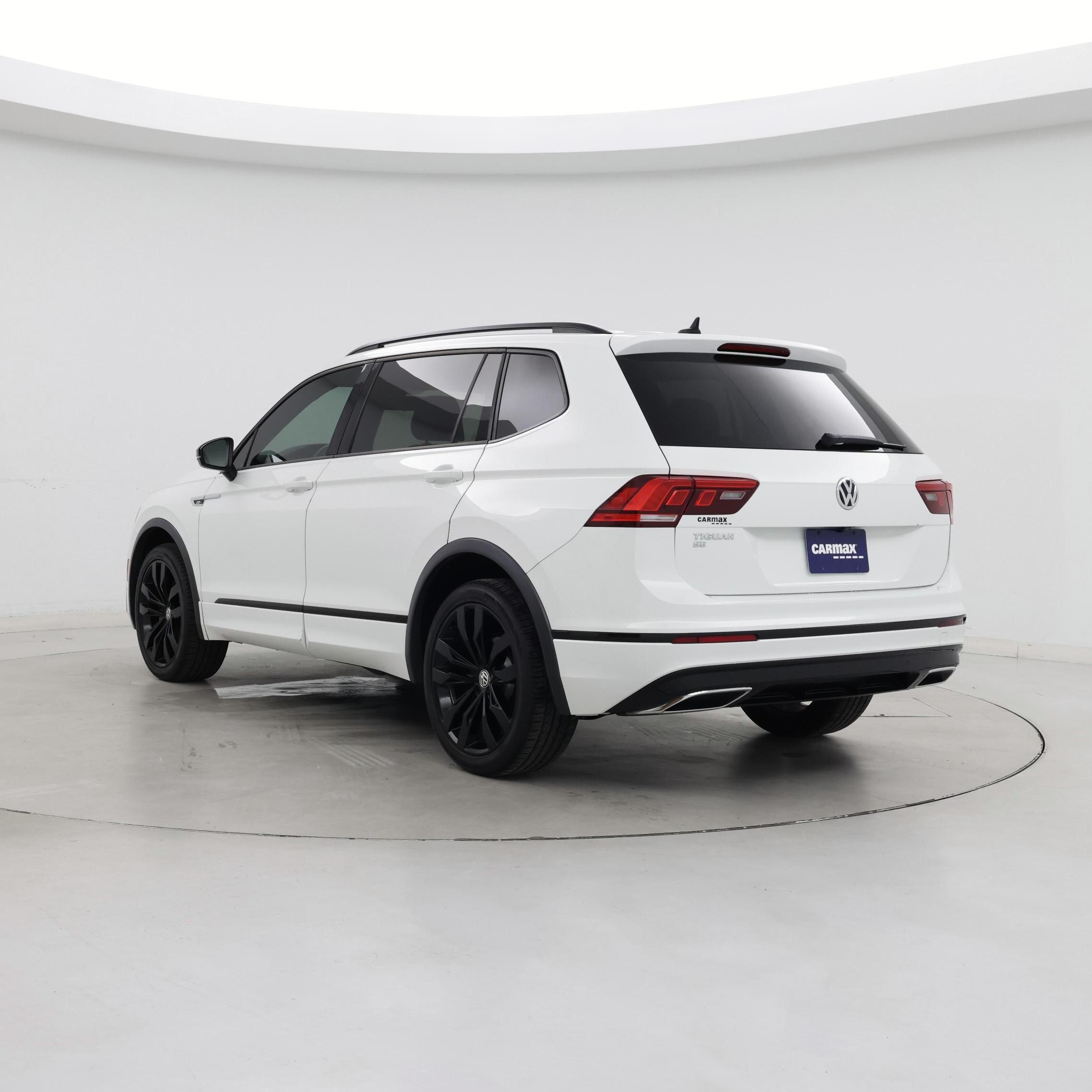 Thumbnail: 2020 Volkswagen Tiguan - 2