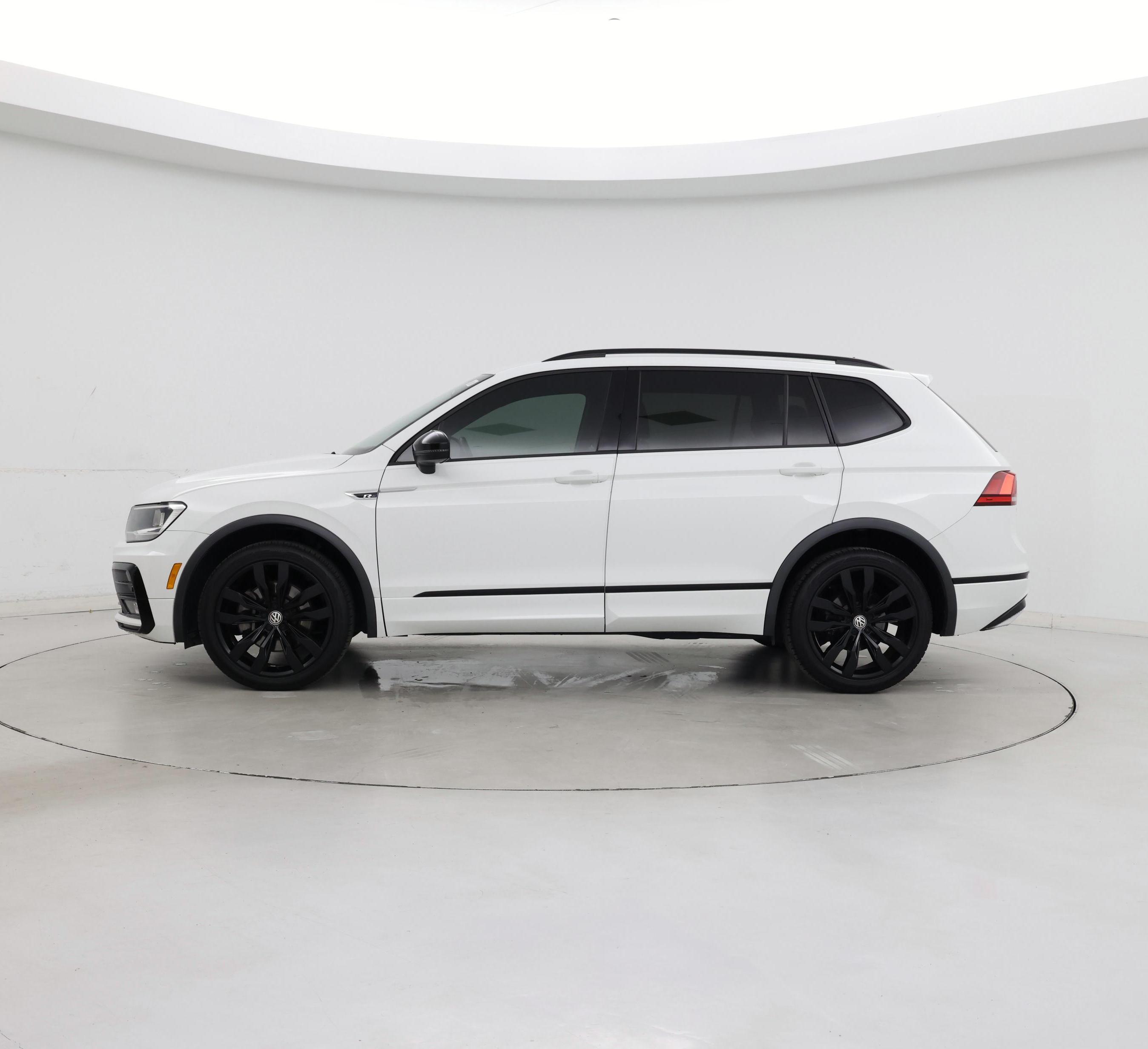 Thumbnail: 2020 Volkswagen Tiguan - 3