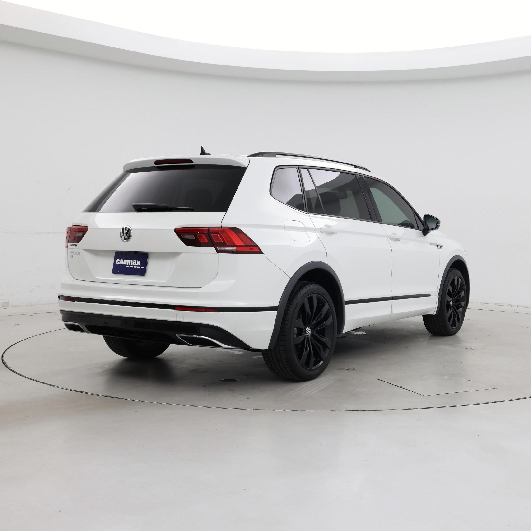 Thumbnail: 2020 Volkswagen Tiguan - 8