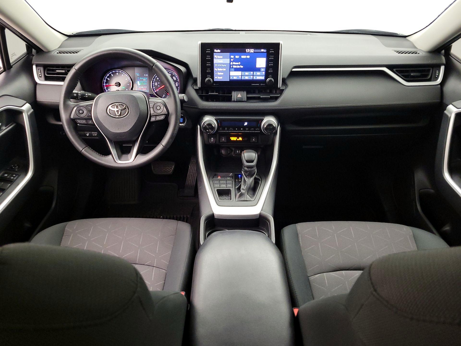 Thumbnail: 2019 Toyota RAV4 - 9