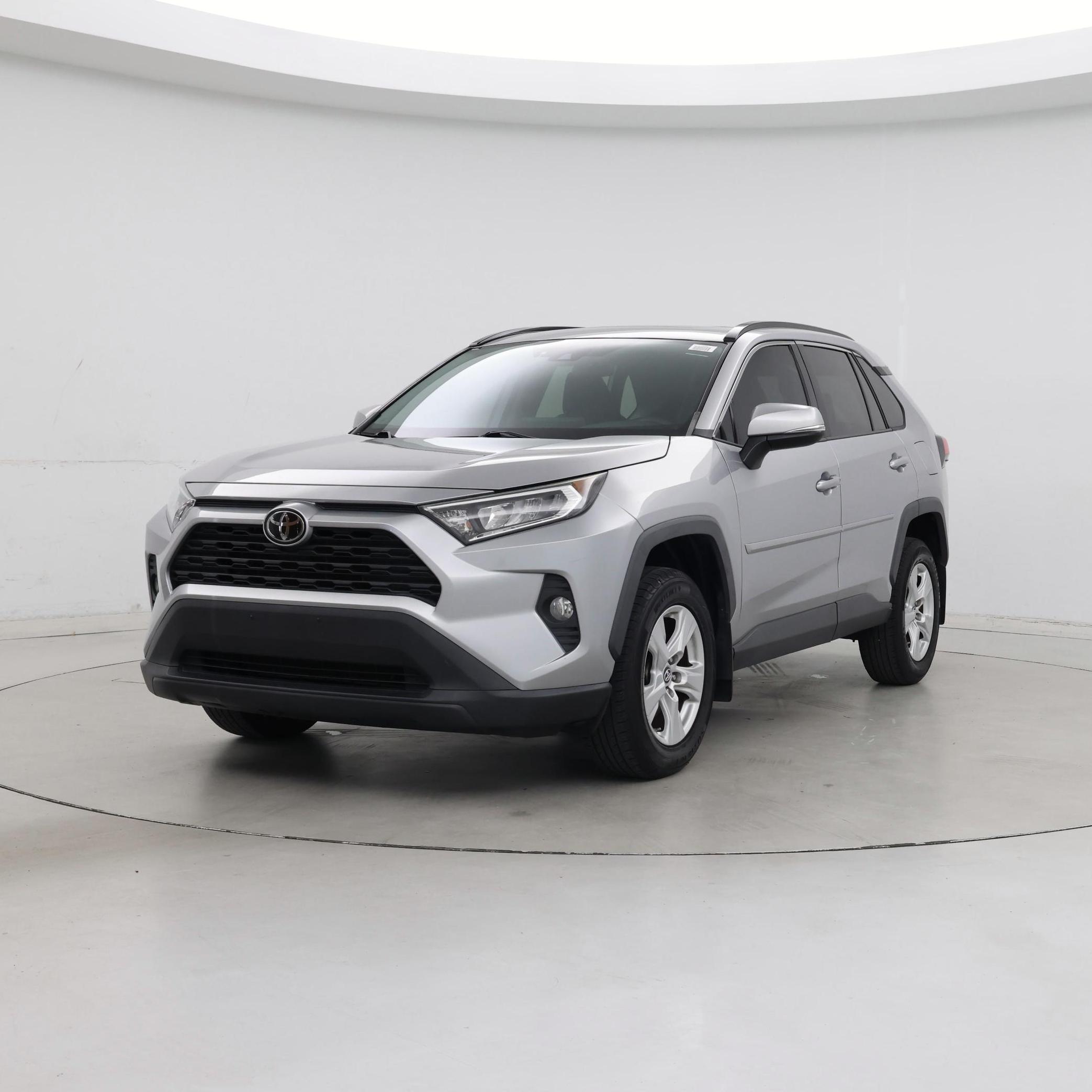 Thumbnail: 2019 Toyota RAV4 - 4