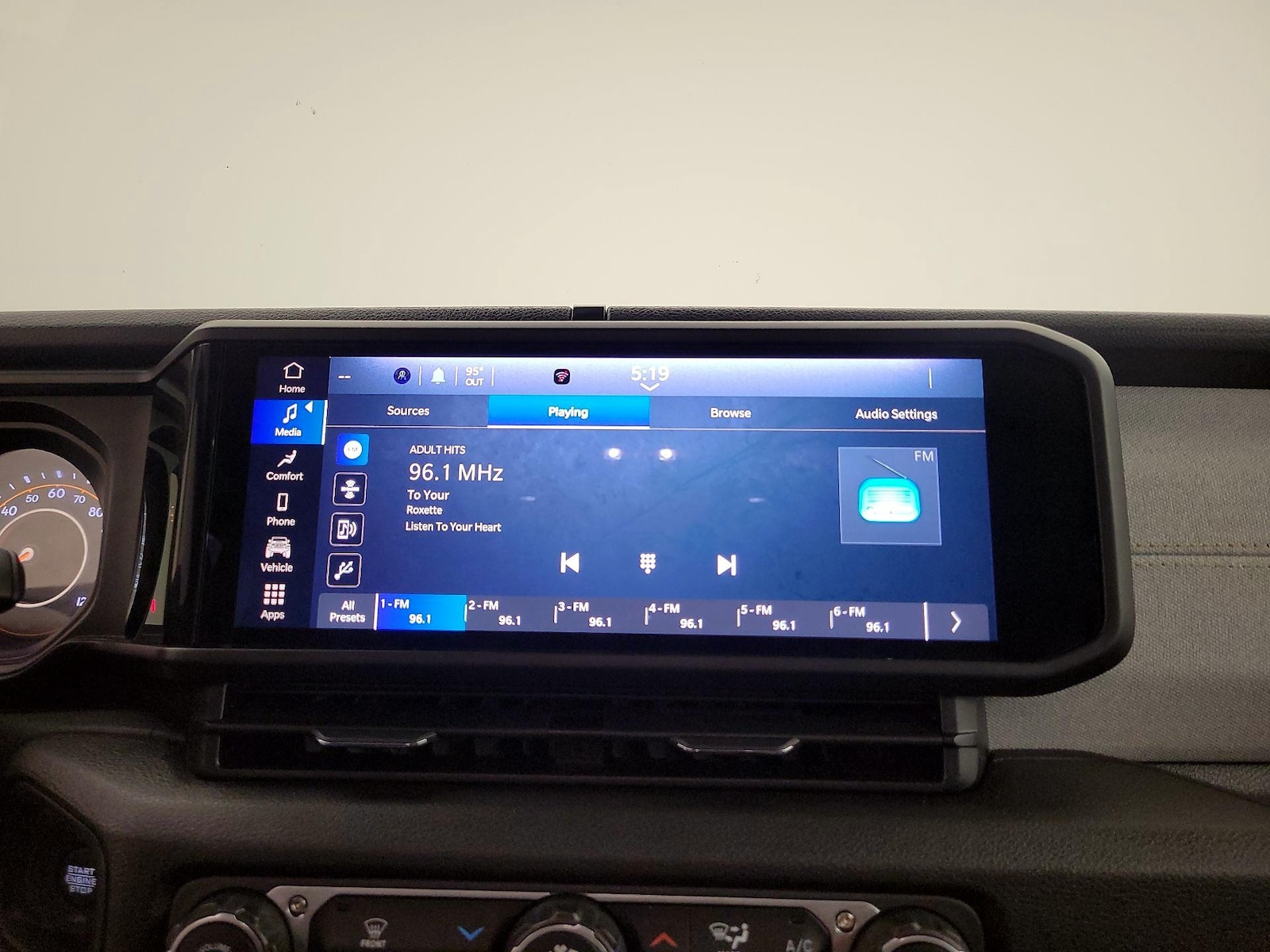 2025 Jeep Wrangler 4-Door Sport S - Photo 16