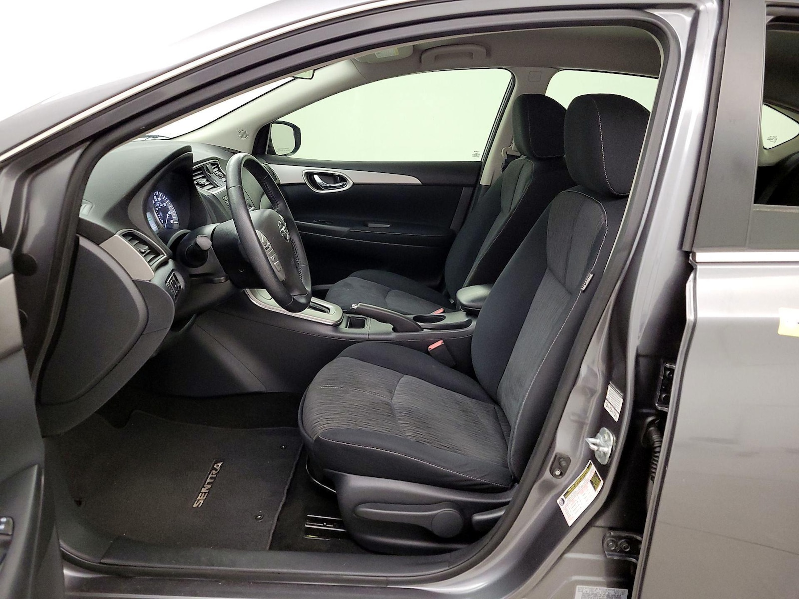 2015 Nissan Sentra SV - Photo 12