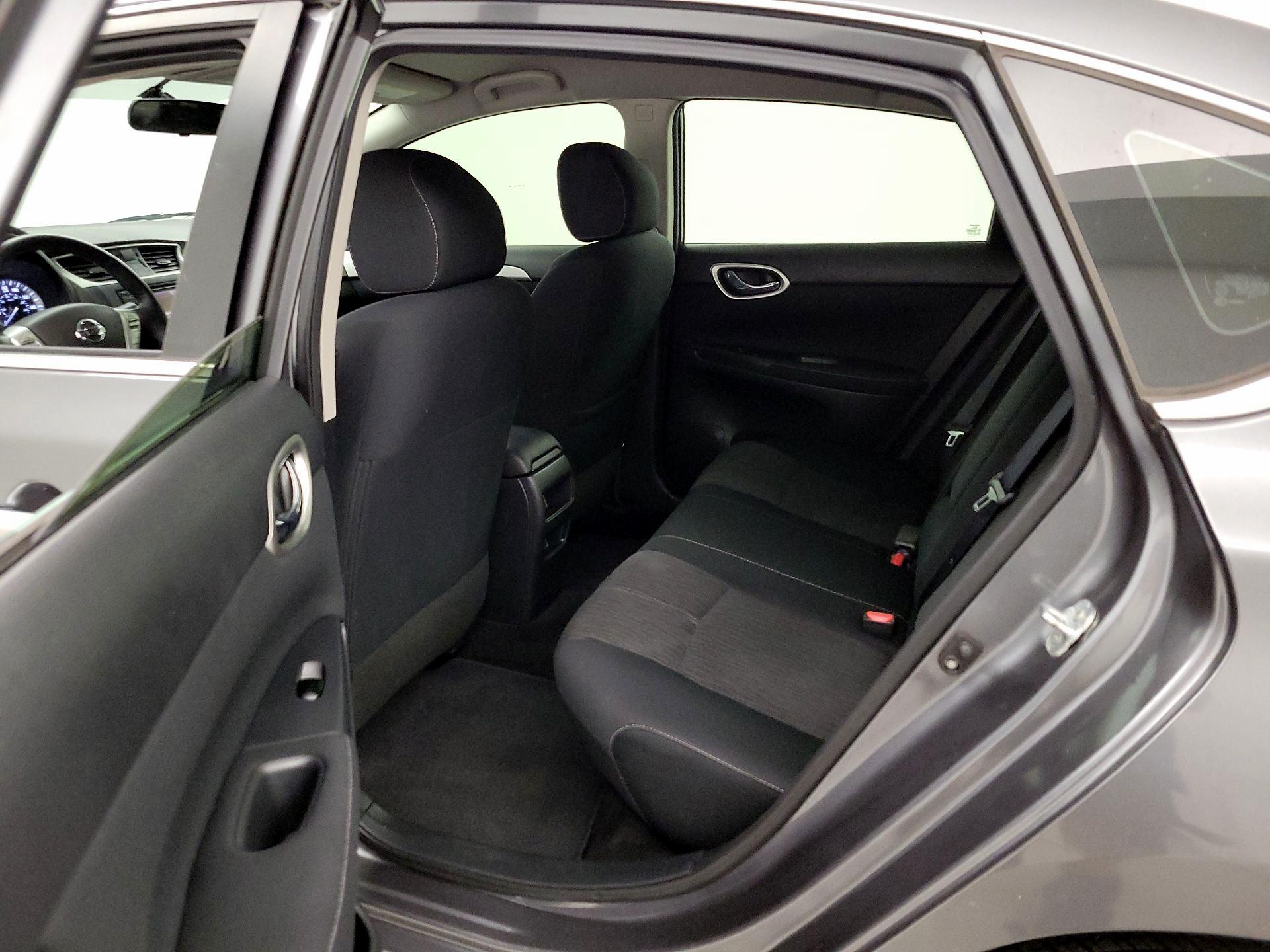 Thumbnail: 2015 Nissan Sentra - 19