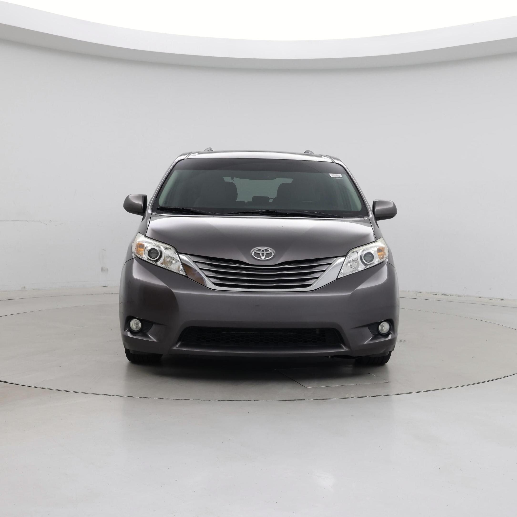 Thumbnail: 2015 Toyota Sienna - 5