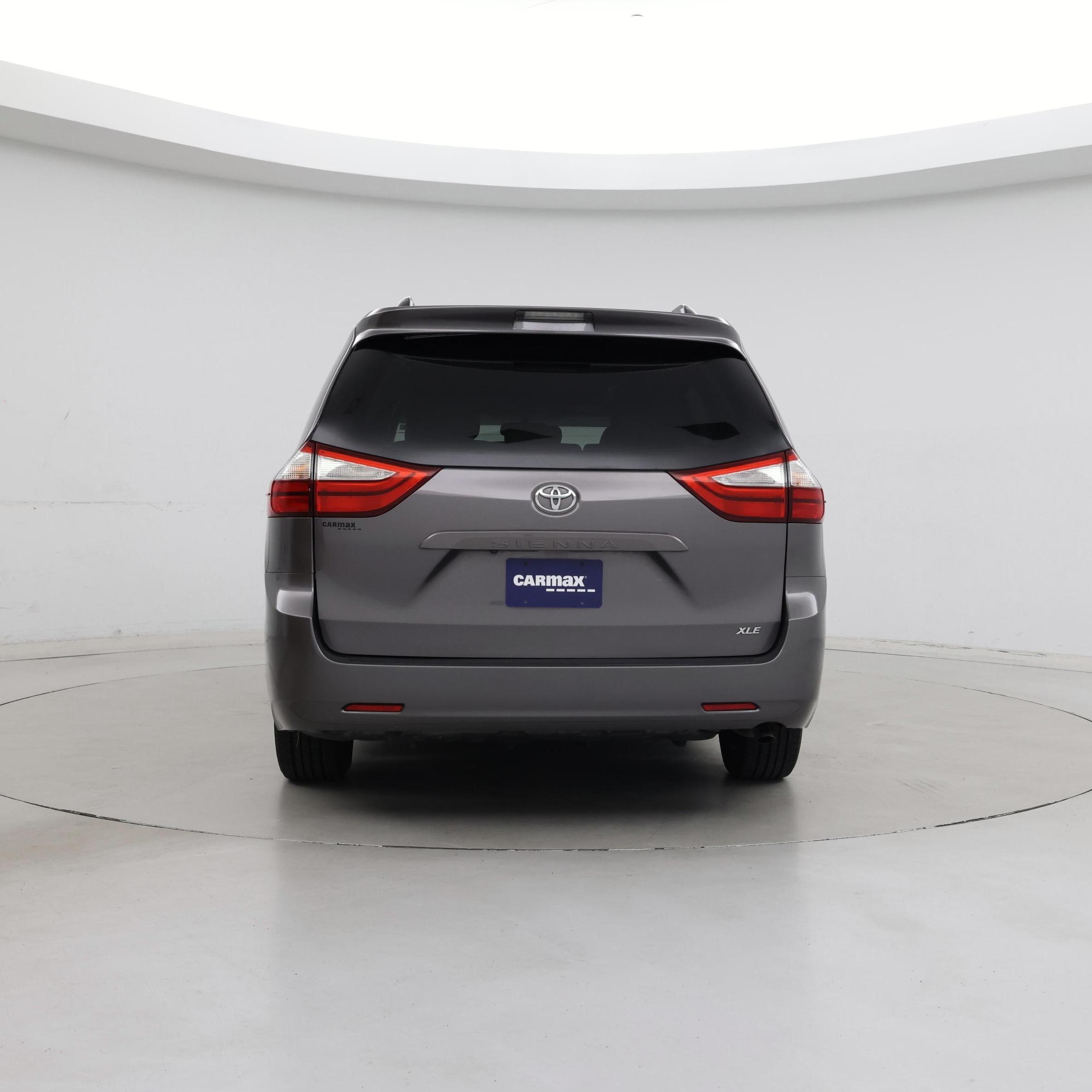 Thumbnail: 2015 Toyota Sienna - 6