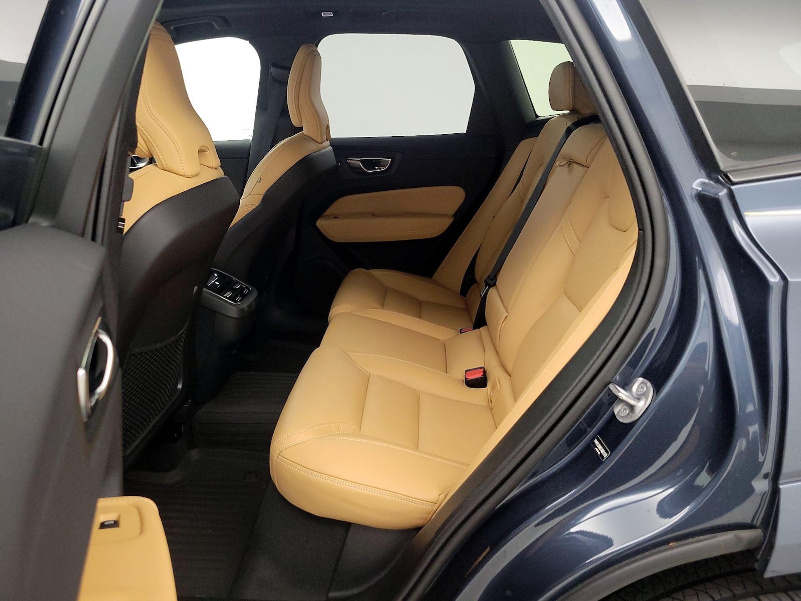 2025 Volvo XC60 Ultra - Photo 22
