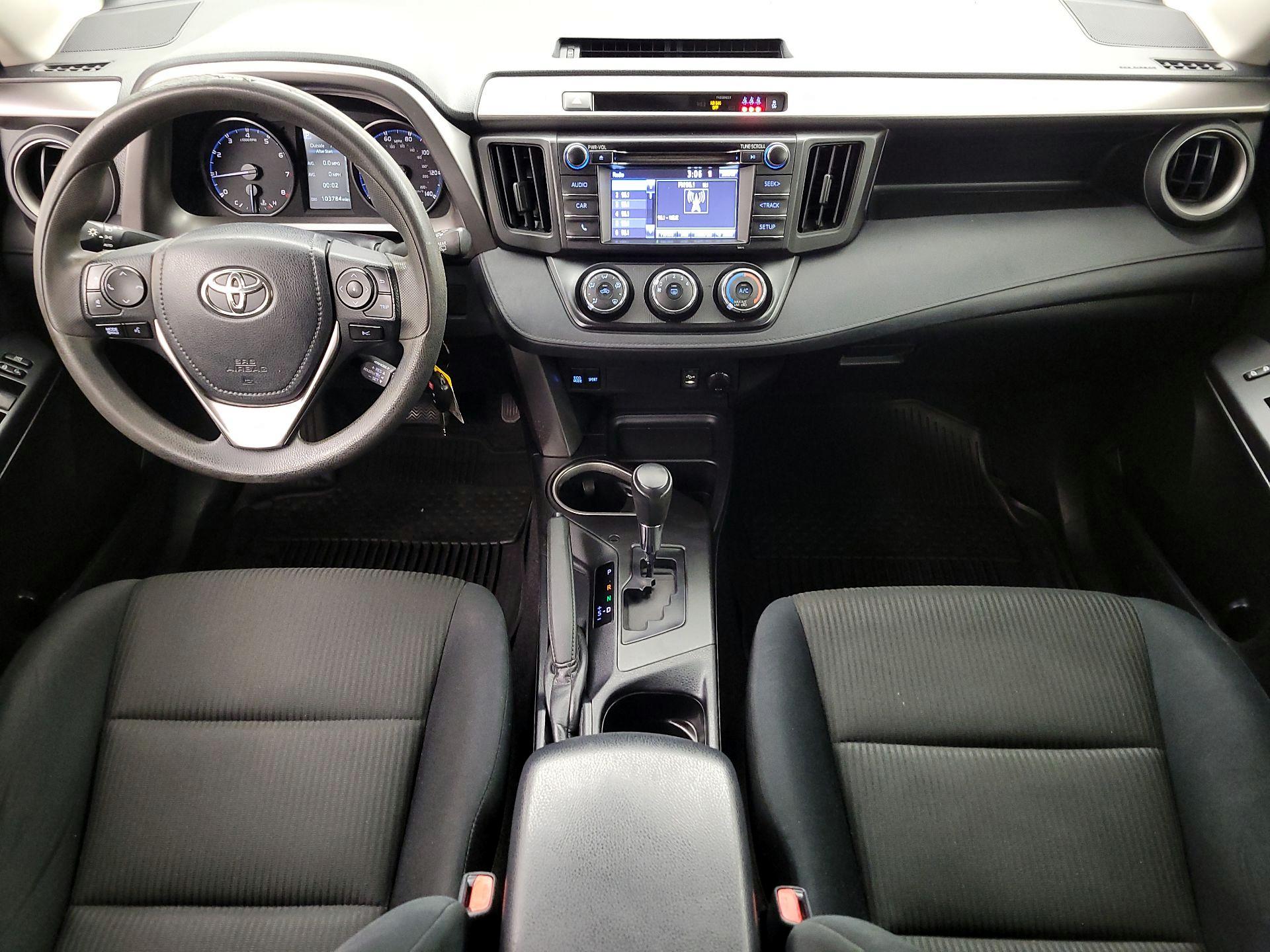 Thumbnail: 2017 Toyota RAV4 - 9