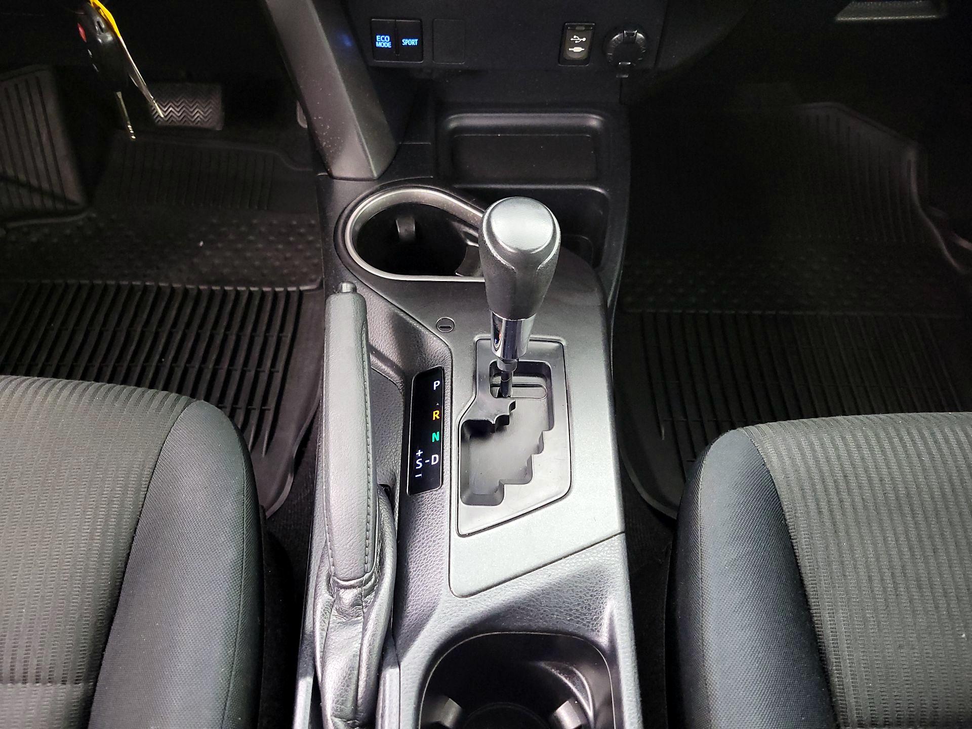 Thumbnail: 2017 Toyota RAV4 - 17