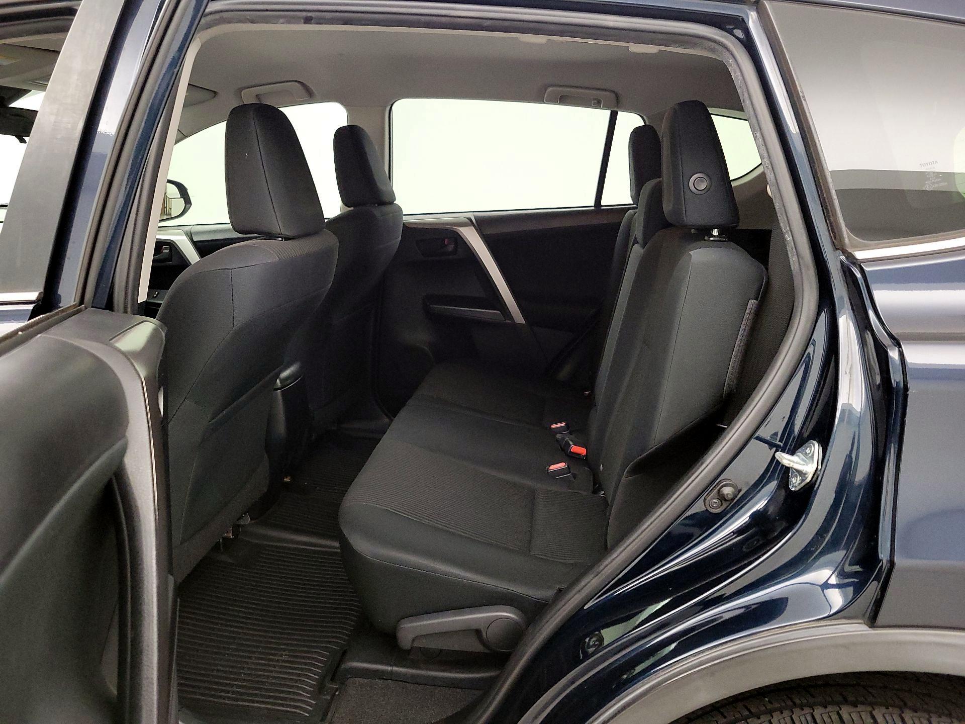 Thumbnail: 2017 Toyota RAV4 - 19
