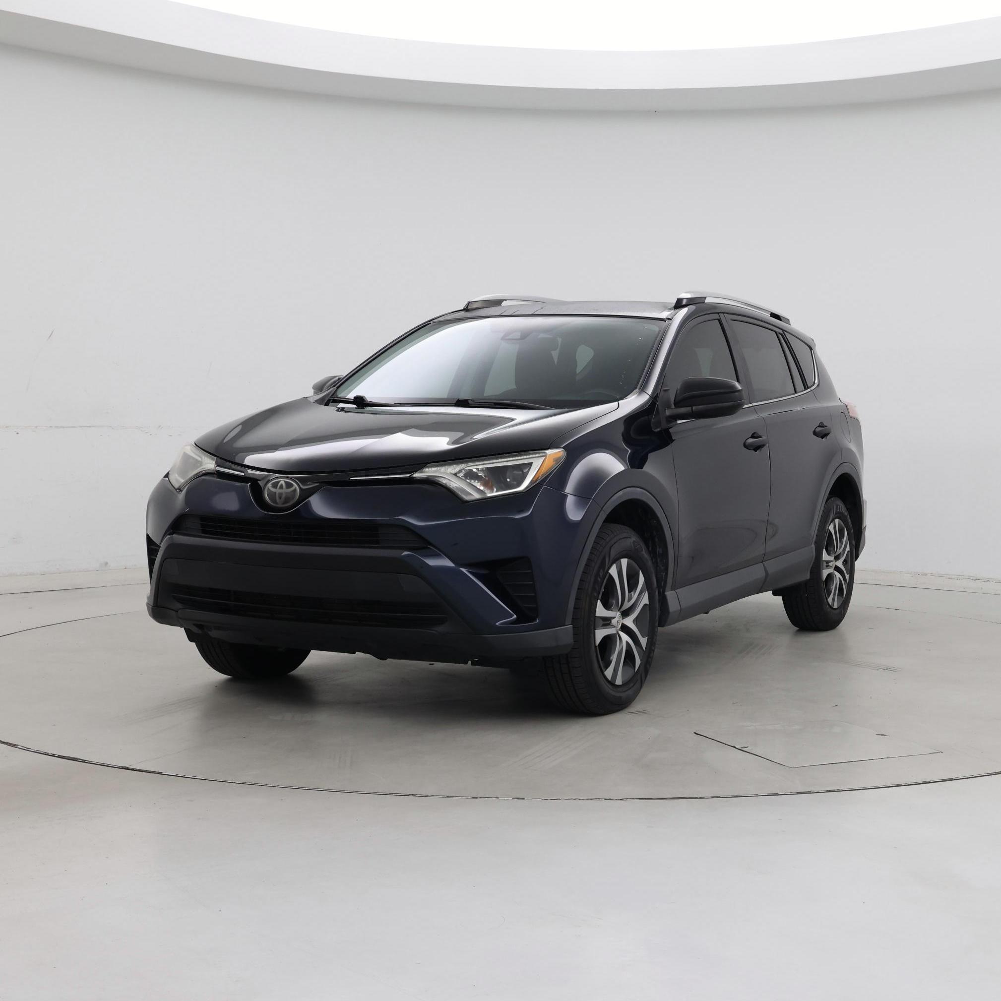 Thumbnail: 2017 Toyota RAV4 - 4