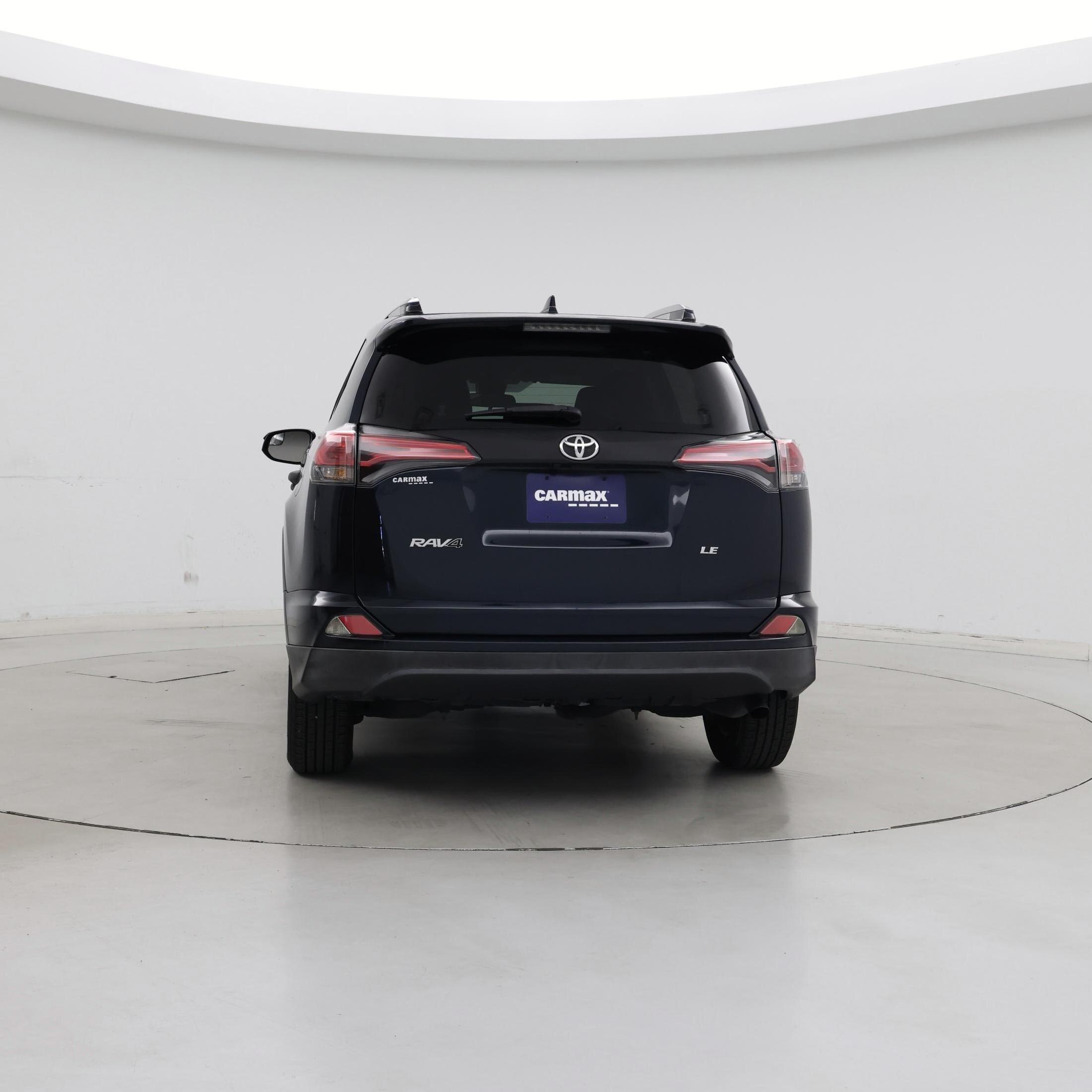 Thumbnail: 2017 Toyota RAV4 - 6