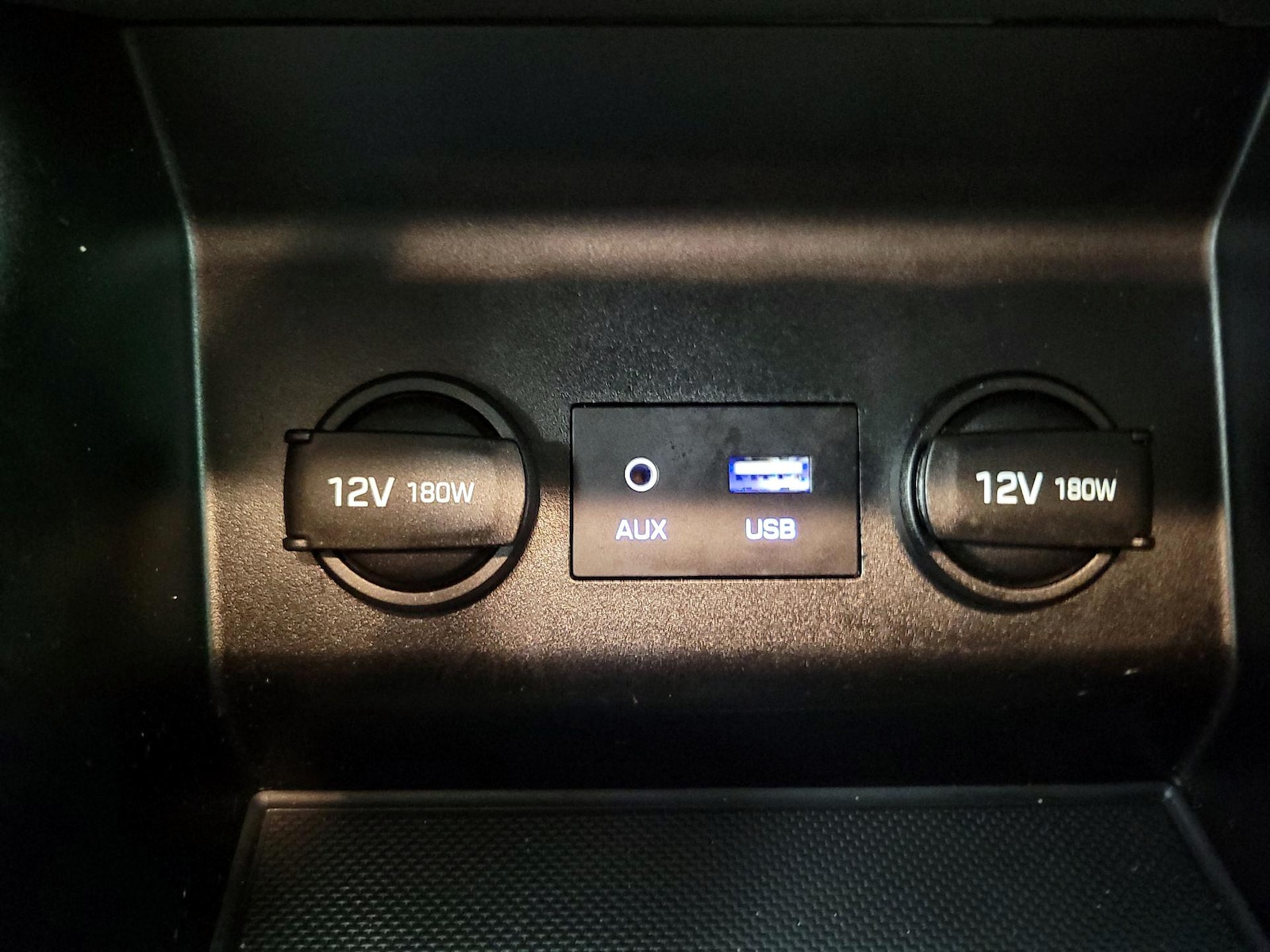 2019 Hyundai Elantra SE - Photo 19