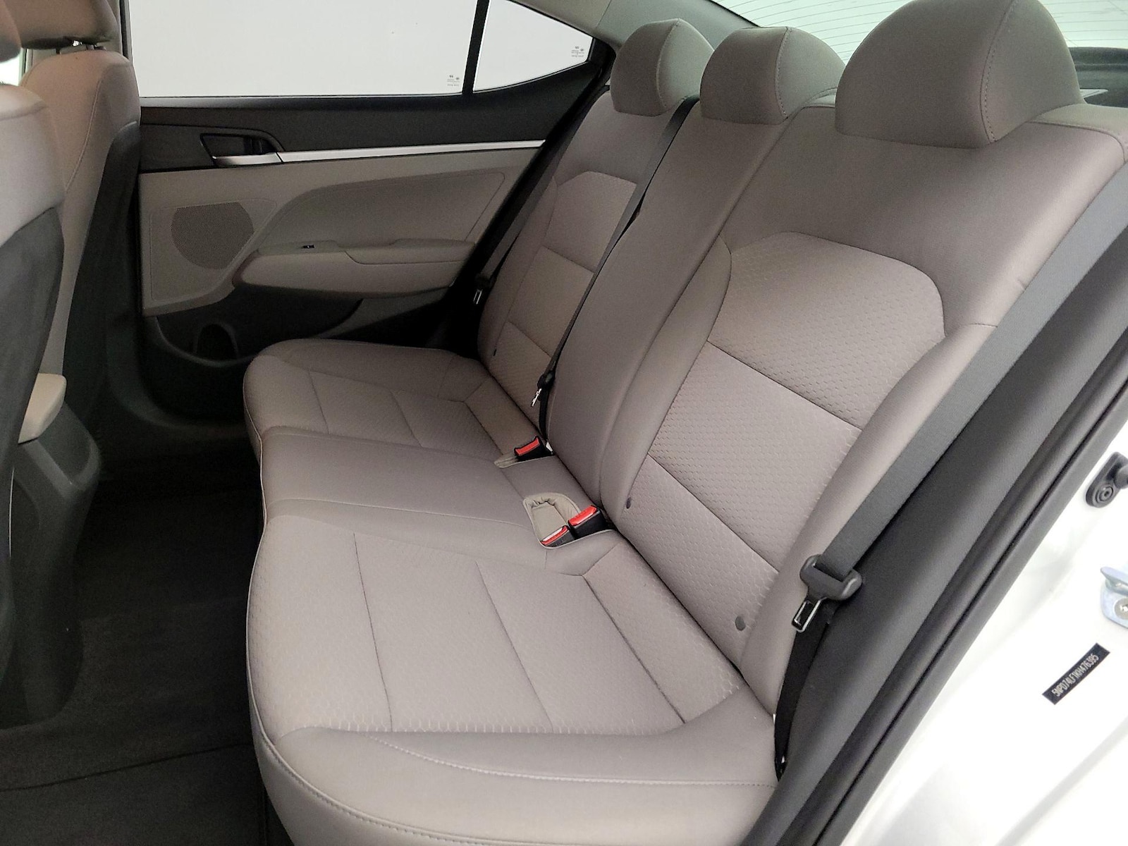 2019 Hyundai Elantra SE - Photo 20