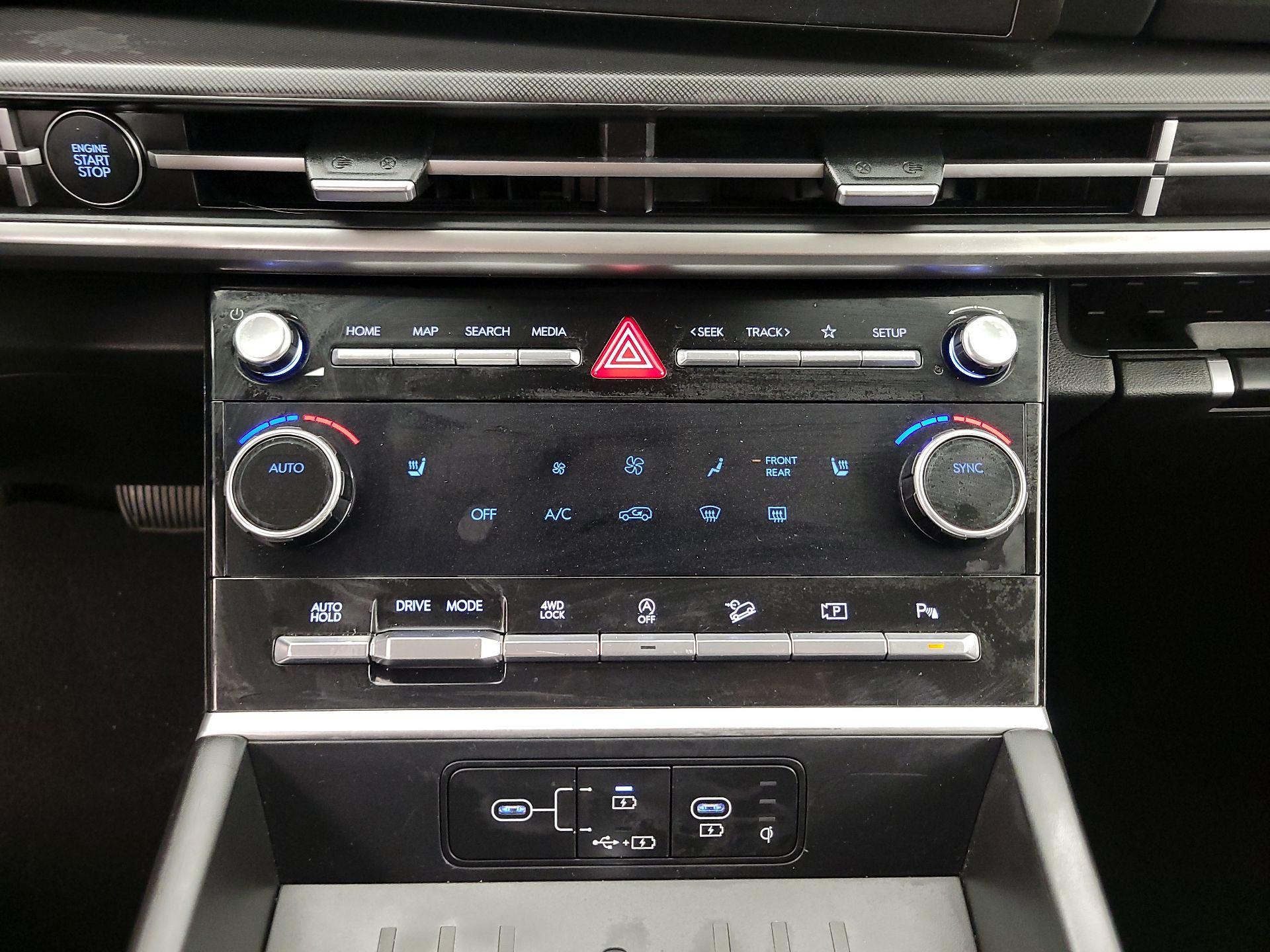 Thumbnail: 2024 Hyundai Santa Fe - 16