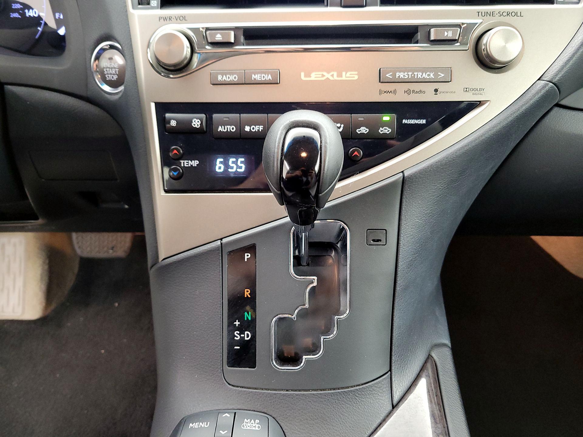 Thumbnail: 2015 Lexus RX - 17