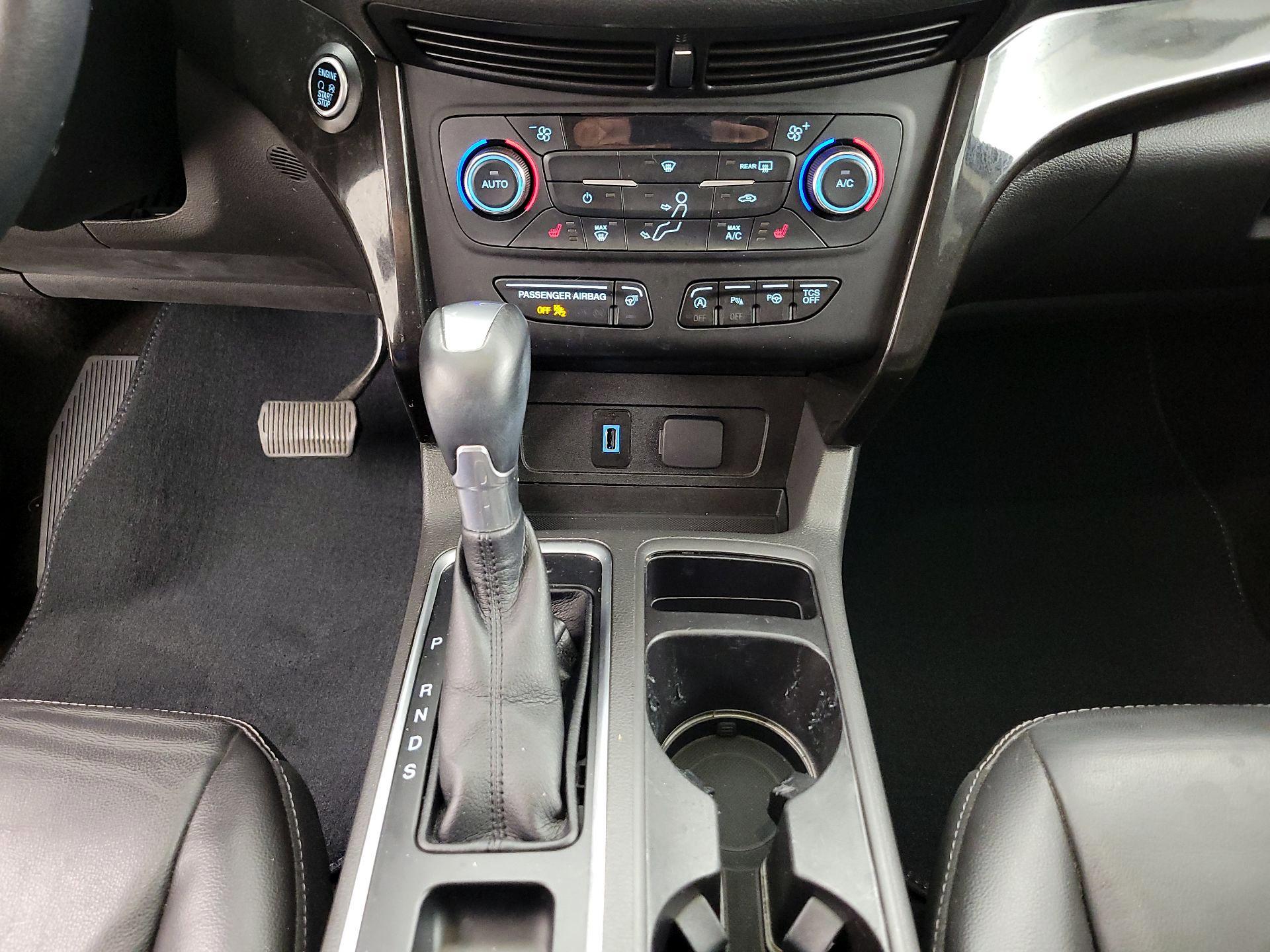 Thumbnail: 2017 Ford Escape - 17