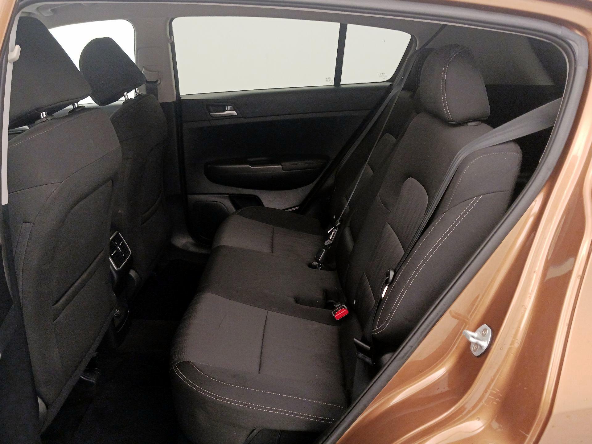 Thumbnail: 2020 Kia Sportage - 19